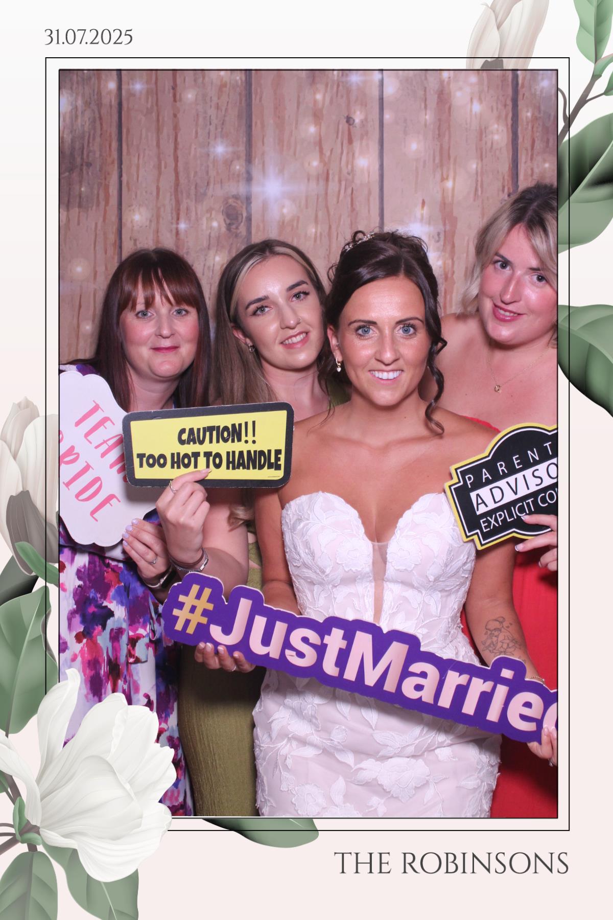 The Robinsons | View more photos from the event at gallery.magicimages.uk/u/MagicImages/The-Robinsons