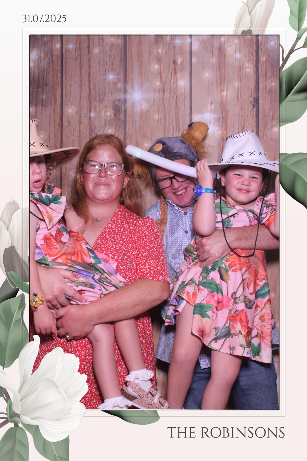 The Robinsons | View more photos from the event at gallery.magicimages.uk/u/MagicImages/The-Robinsons