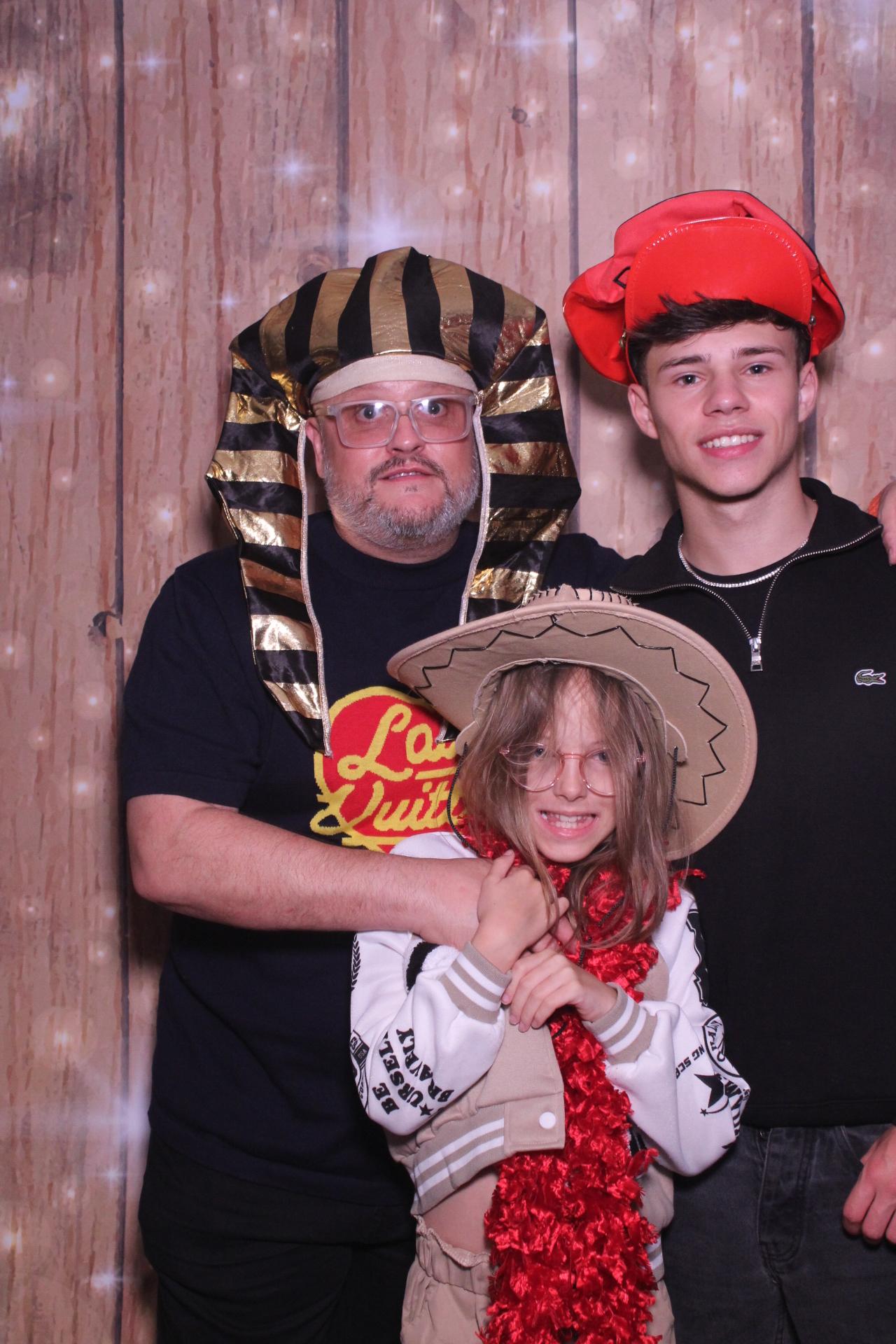 The Robinsons | View more photos from the event at gallery.magicimages.uk/u/MagicImages/The-Robinsons