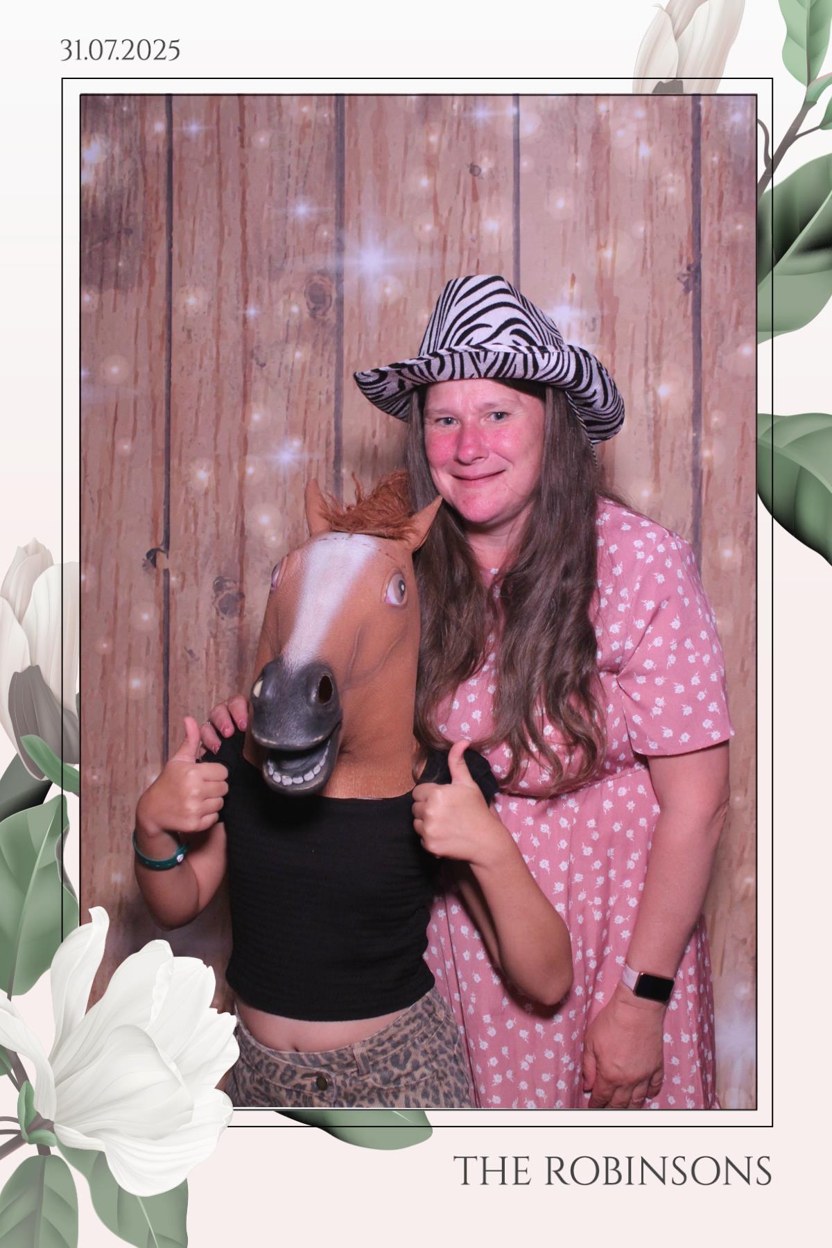 The Robinsons | View more photos from the event at gallery.magicimages.uk/u/MagicImages/The-Robinsons