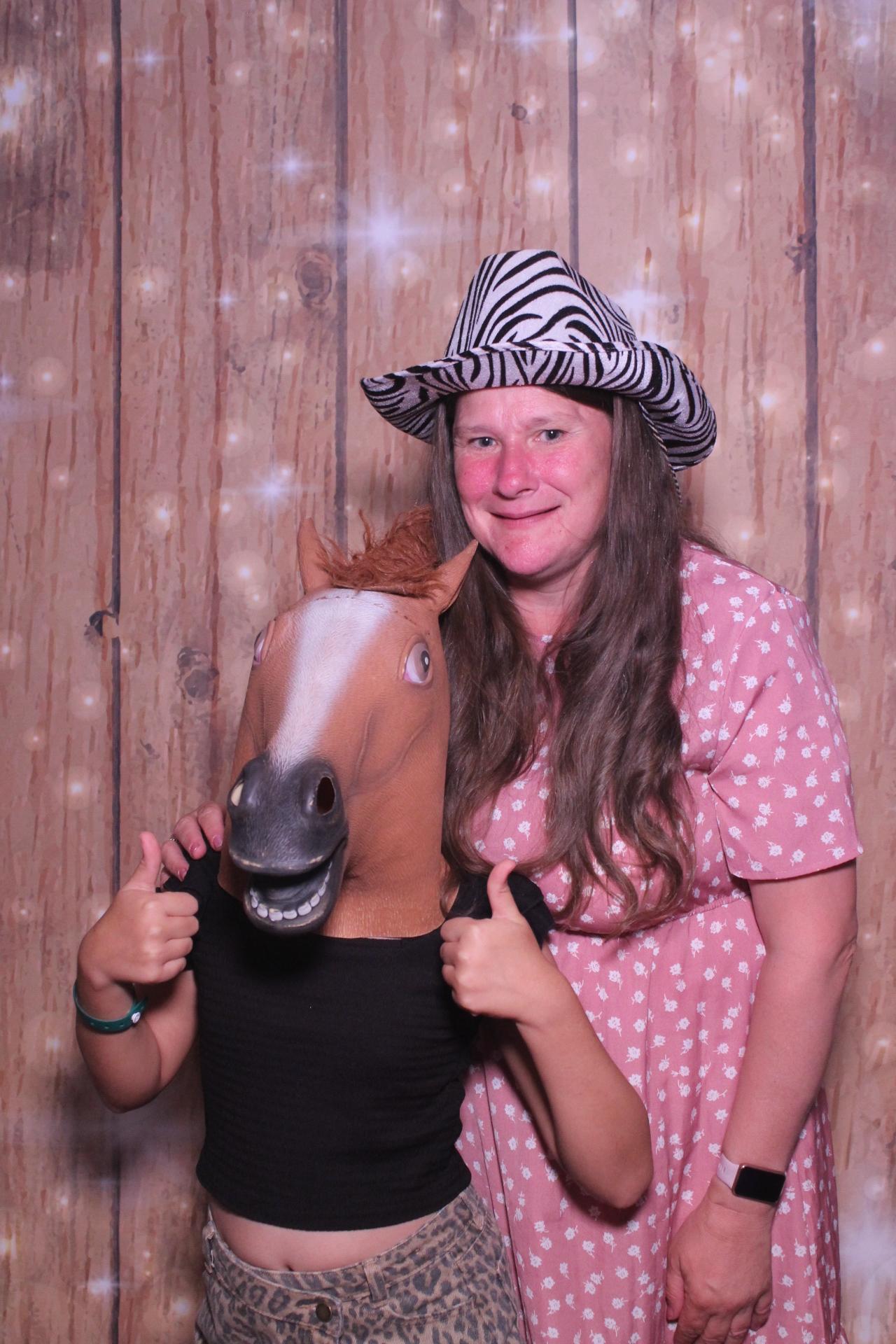 The Robinsons | View more photos from the event at gallery.magicimages.uk/u/MagicImages/The-Robinsons