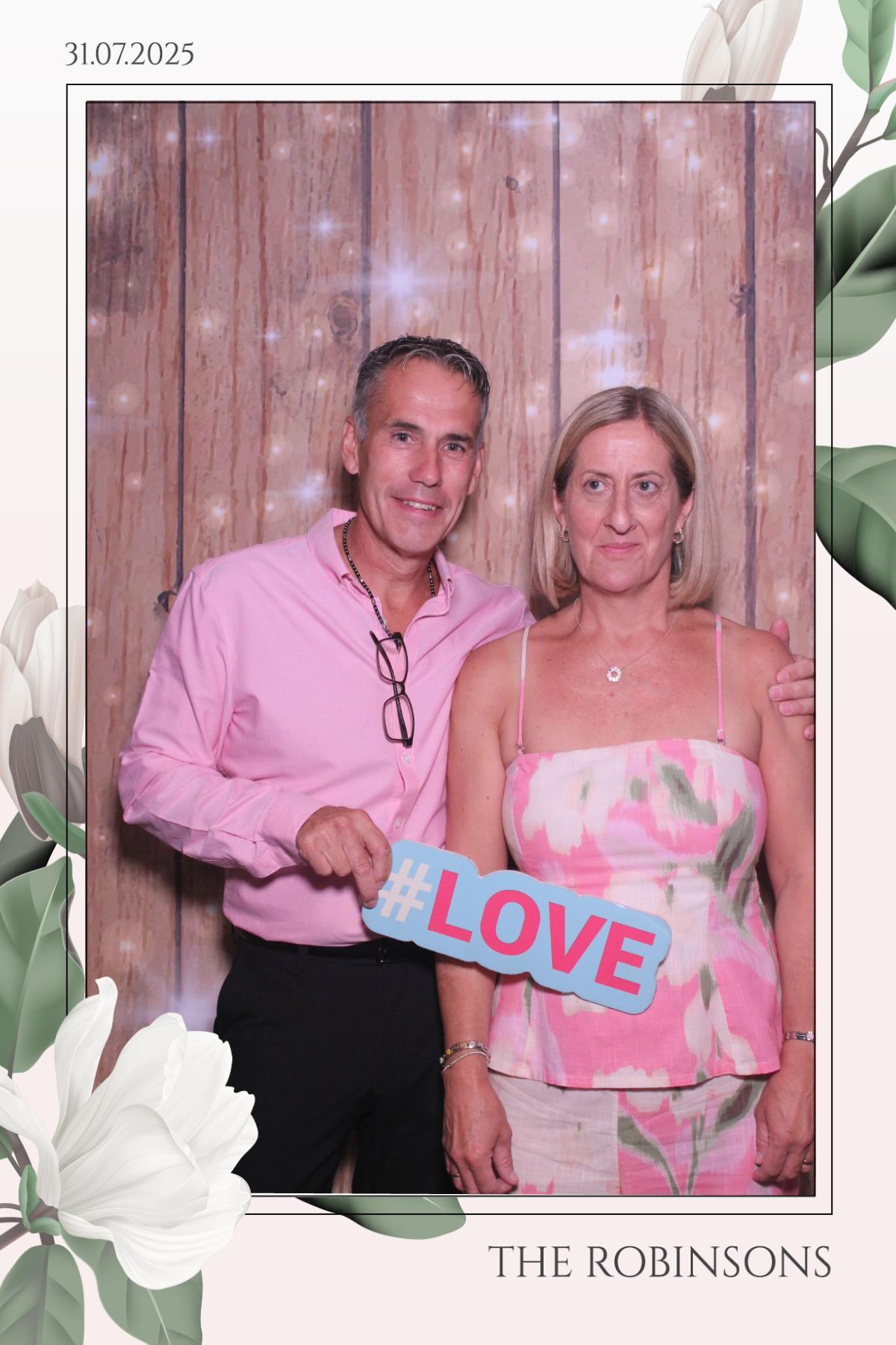 The Robinsons | View more photos from the event at gallery.magicimages.uk/u/MagicImages/The-Robinsons