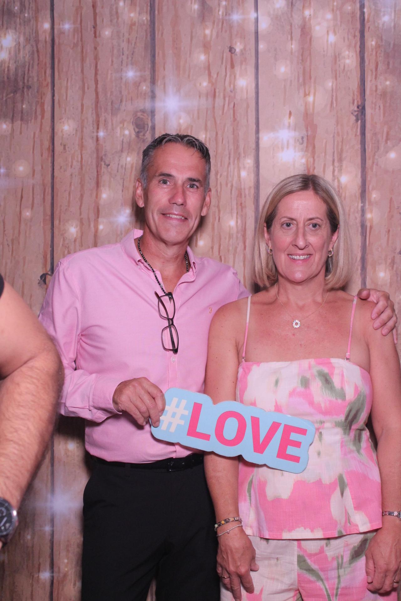 The Robinsons | View more photos from the event at gallery.magicimages.uk/u/MagicImages/The-Robinsons