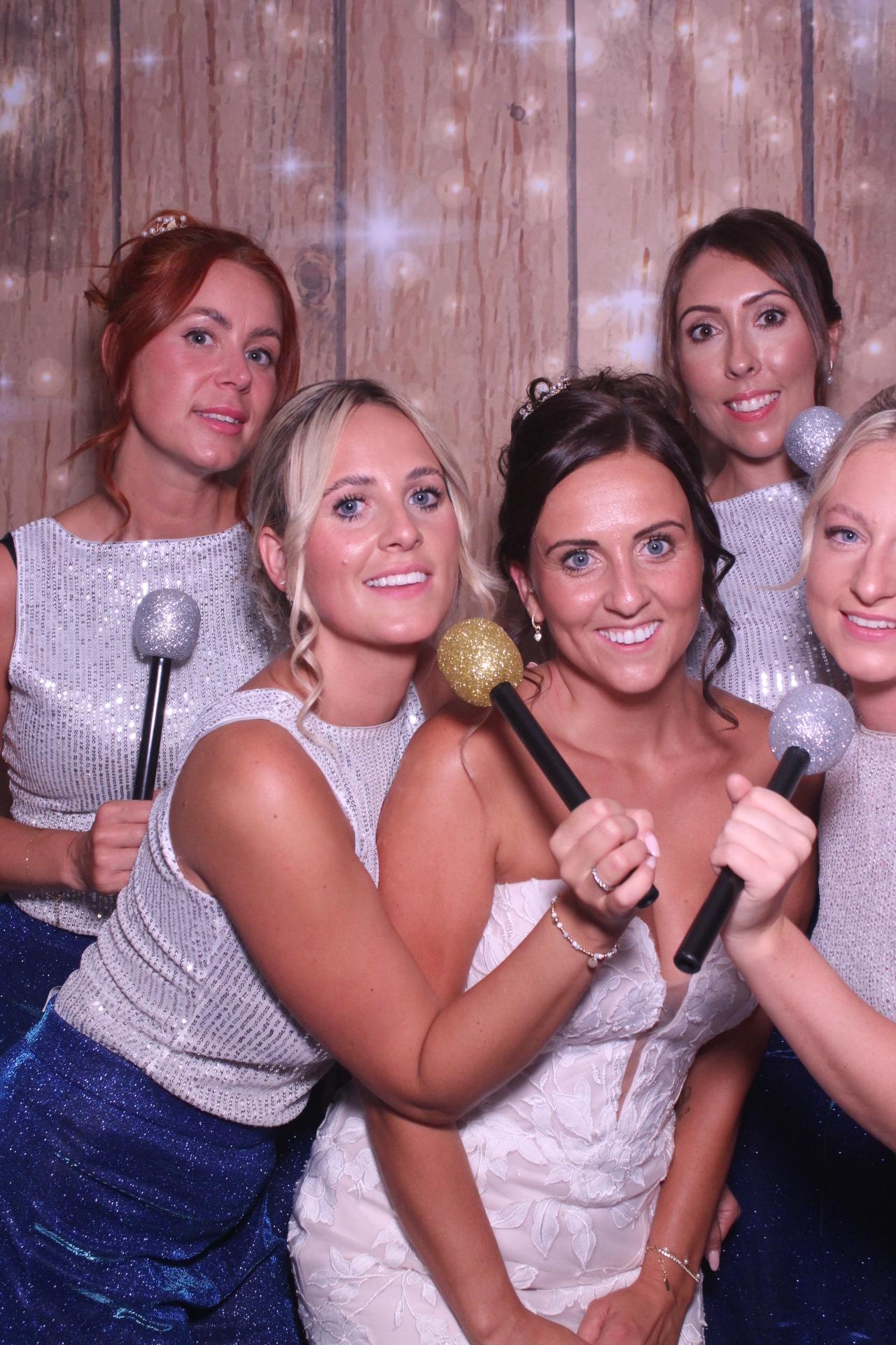 The Robinsons | View more photos from the event at gallery.magicimages.uk/u/MagicImages/The-Robinsons