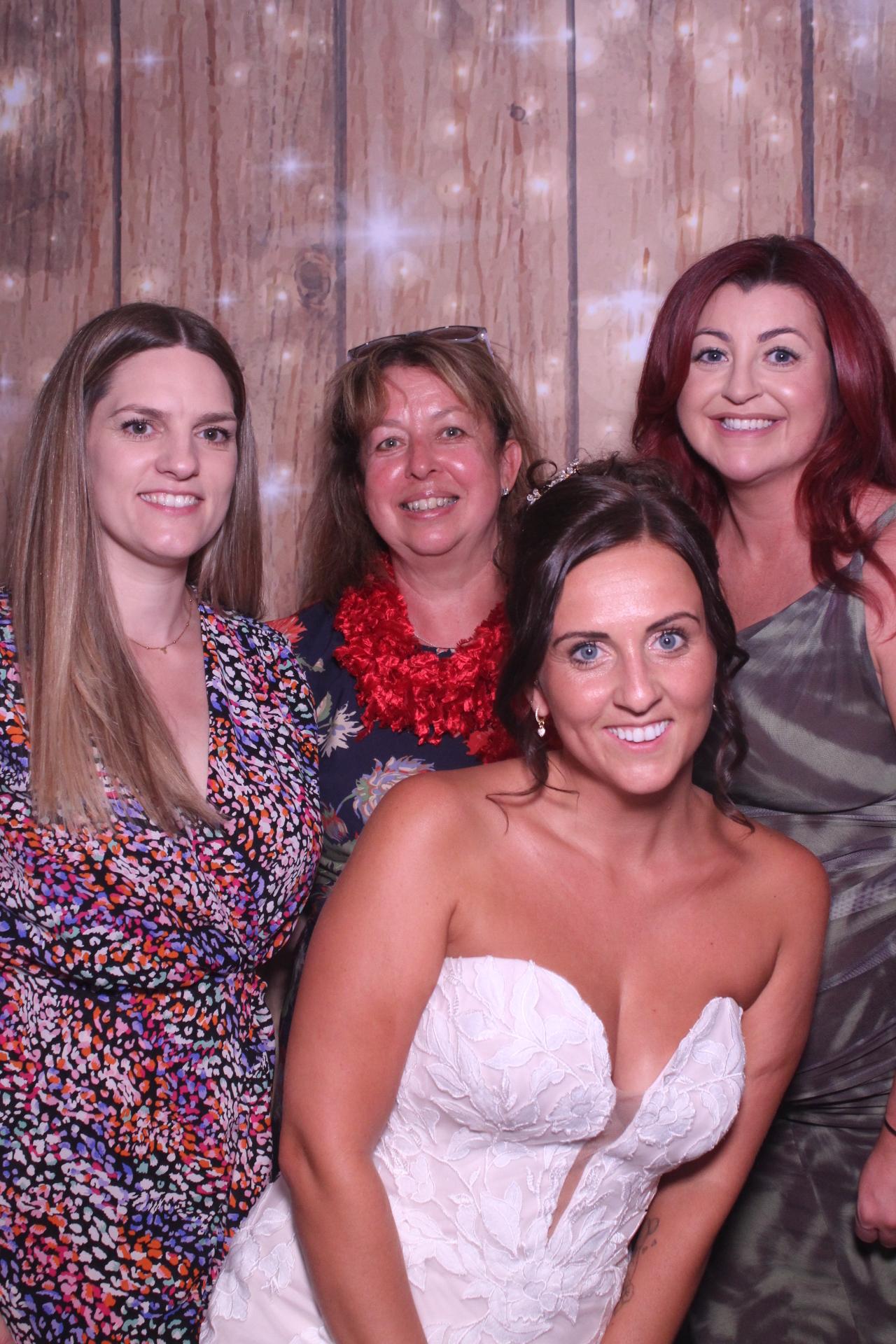 The Robinsons | View more photos from the event at gallery.magicimages.uk/u/MagicImages/The-Robinsons