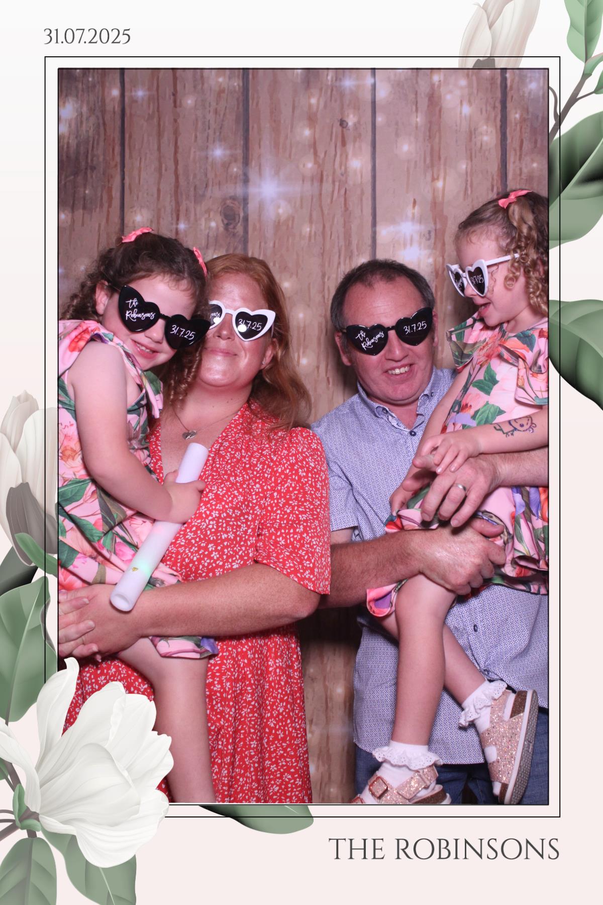 The Robinsons | View more photos from the event at gallery.magicimages.uk/u/MagicImages/The-Robinsons