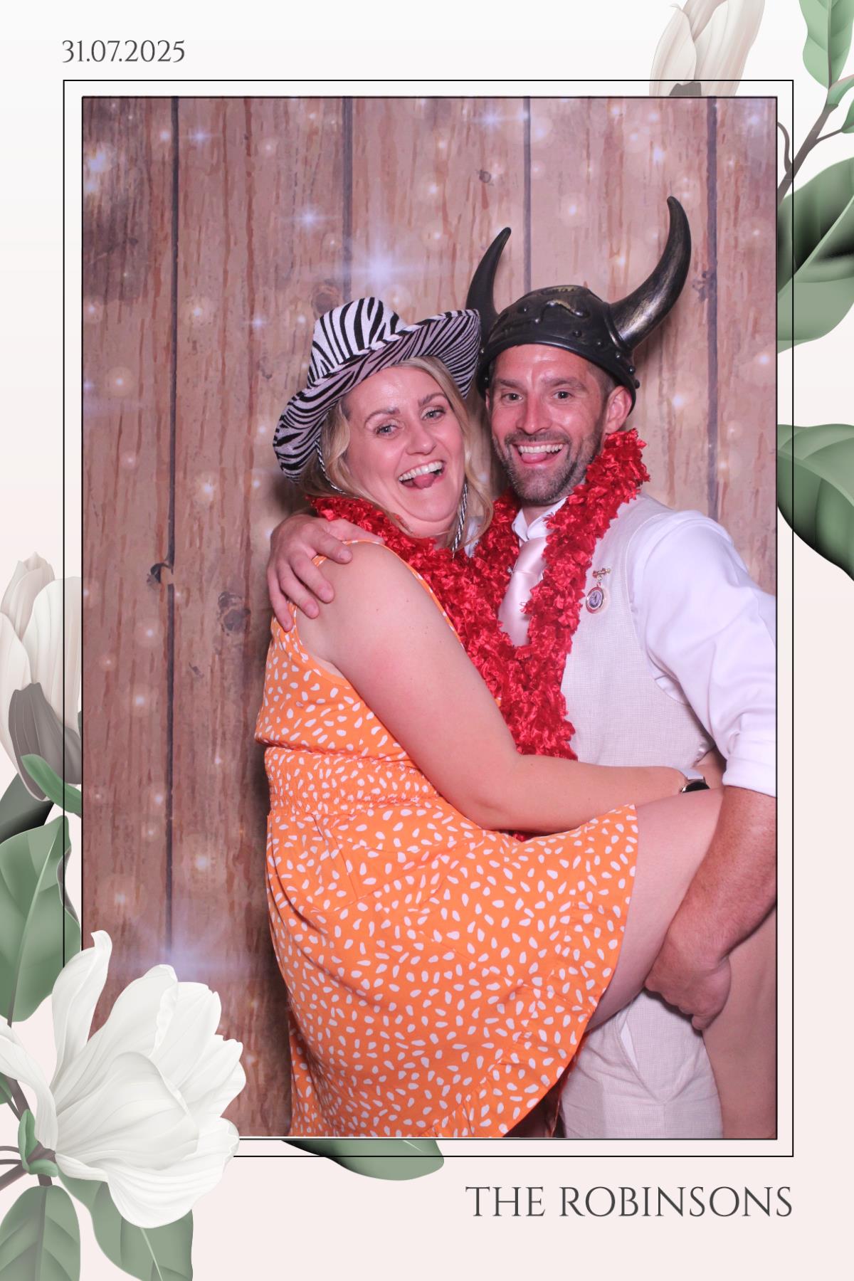 The Robinsons | View more photos from the event at gallery.magicimages.uk/u/MagicImages/The-Robinsons