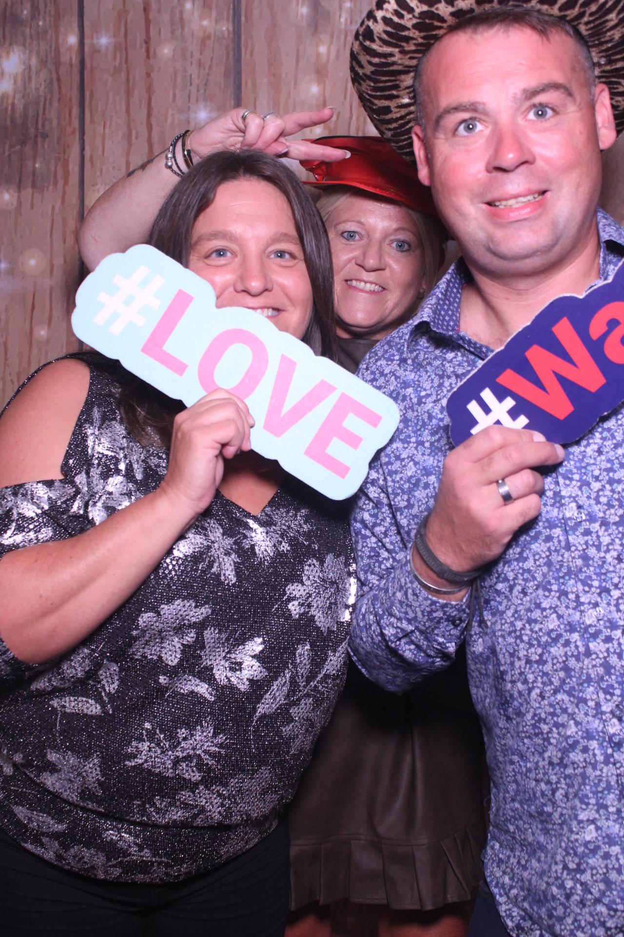 The Robinsons | View more photos from the event at gallery.magicimages.uk/u/MagicImages/The-Robinsons