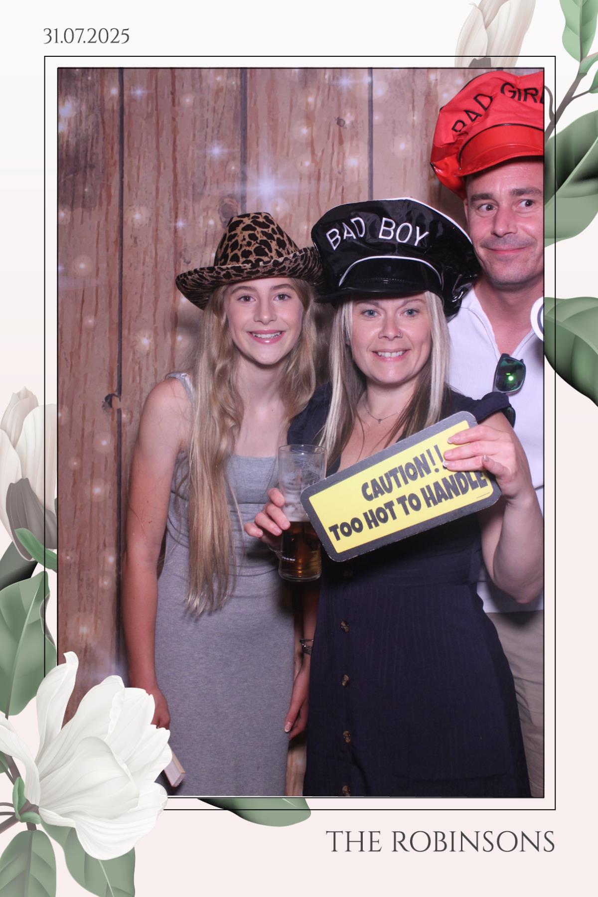 The Robinsons | View more photos from the event at gallery.magicimages.uk/u/MagicImages/The-Robinsons