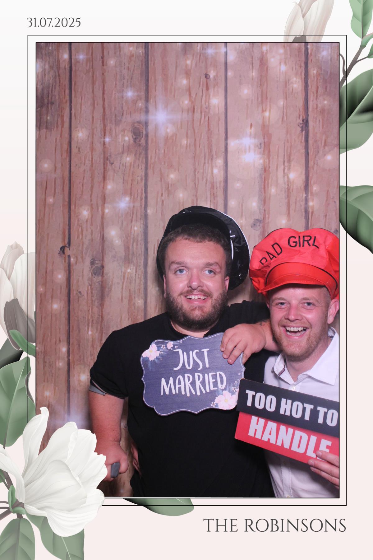 The Robinsons | View more photos from the event at gallery.magicimages.uk/u/MagicImages/The-Robinsons