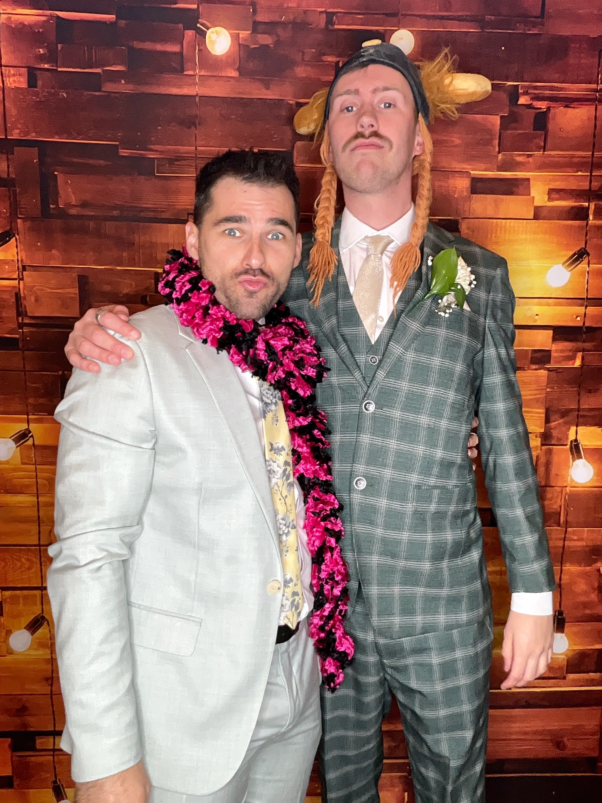 Thomas & Poppy  | View more photos from the event at gallery.magicimages.uk/u/MagicImages/Thomas-Poppy