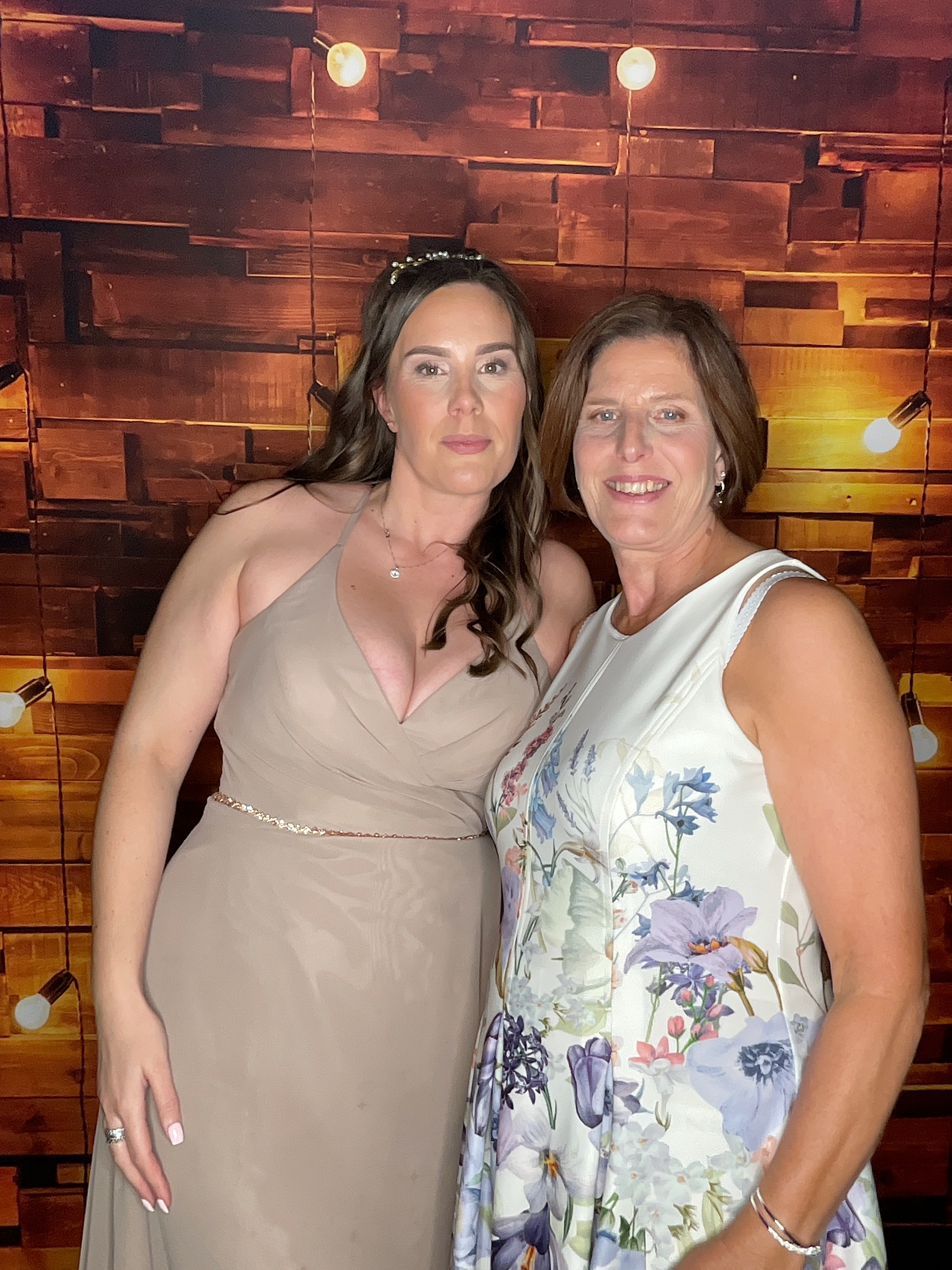 Thomas & Poppy  | View more photos from the event at gallery.magicimages.uk/u/MagicImages/Thomas-Poppy