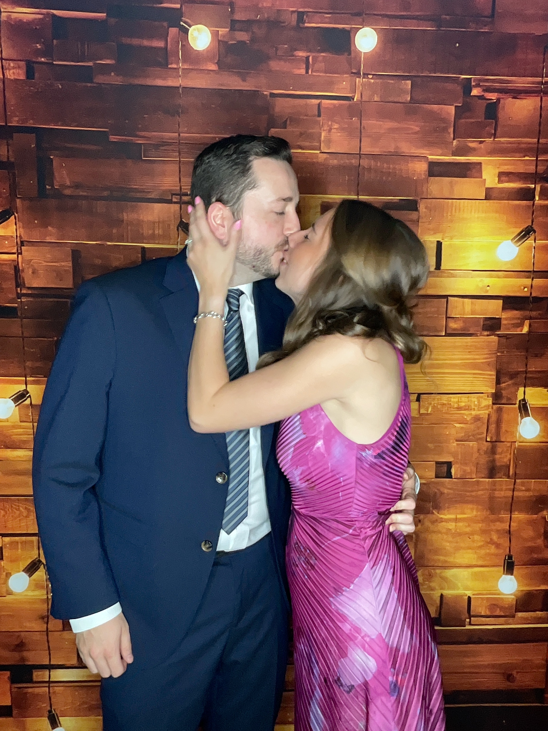 Thomas & Poppy  | View more photos from the event at gallery.magicimages.uk/u/MagicImages/Thomas-Poppy