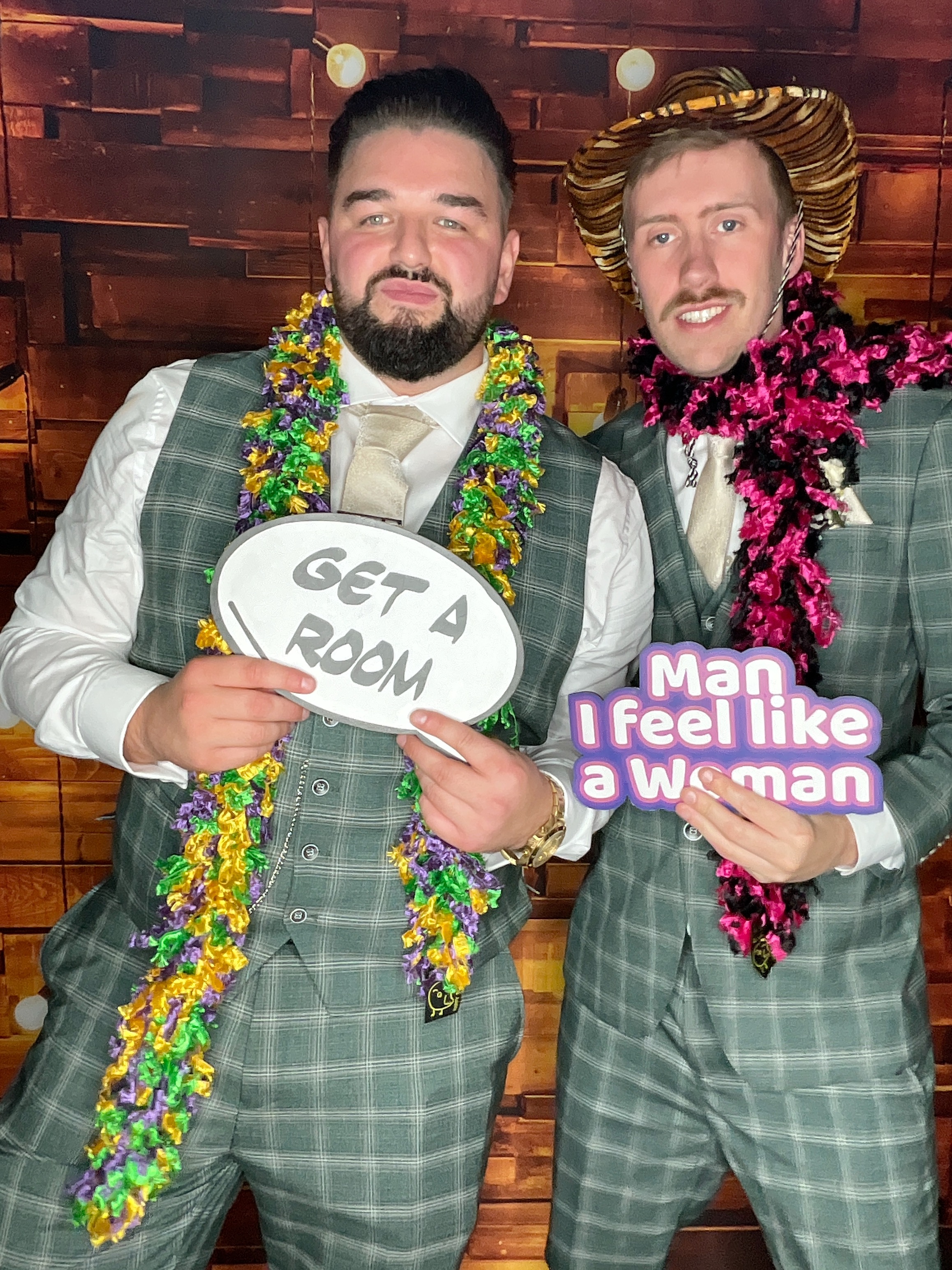 Thomas & Poppy  | View more photos from the event at gallery.magicimages.uk/u/MagicImages/Thomas-Poppy