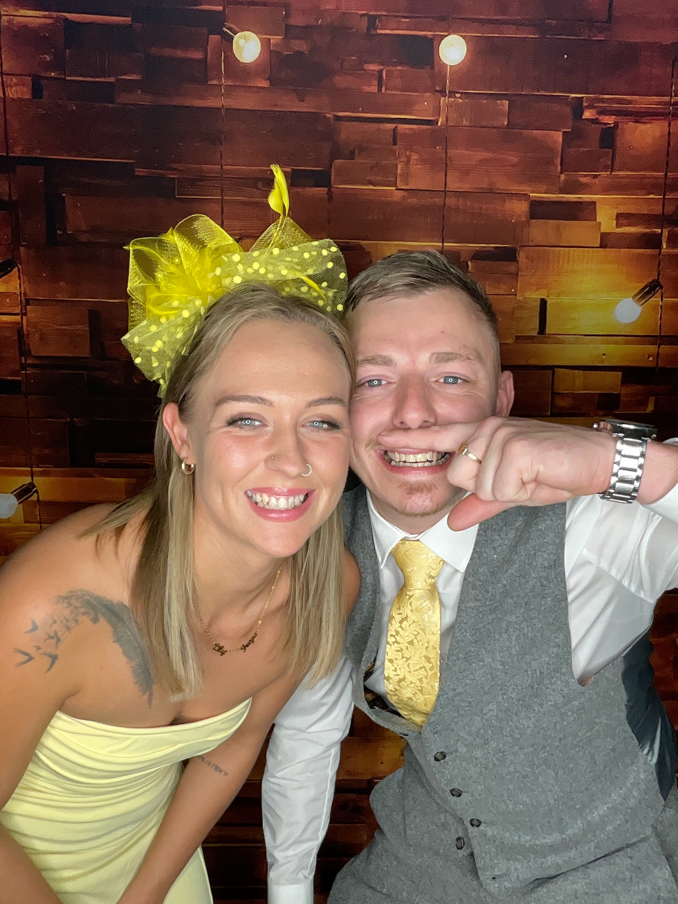 Thomas & Poppy  | View more photos from the event at gallery.magicimages.uk/u/MagicImages/Thomas-Poppy