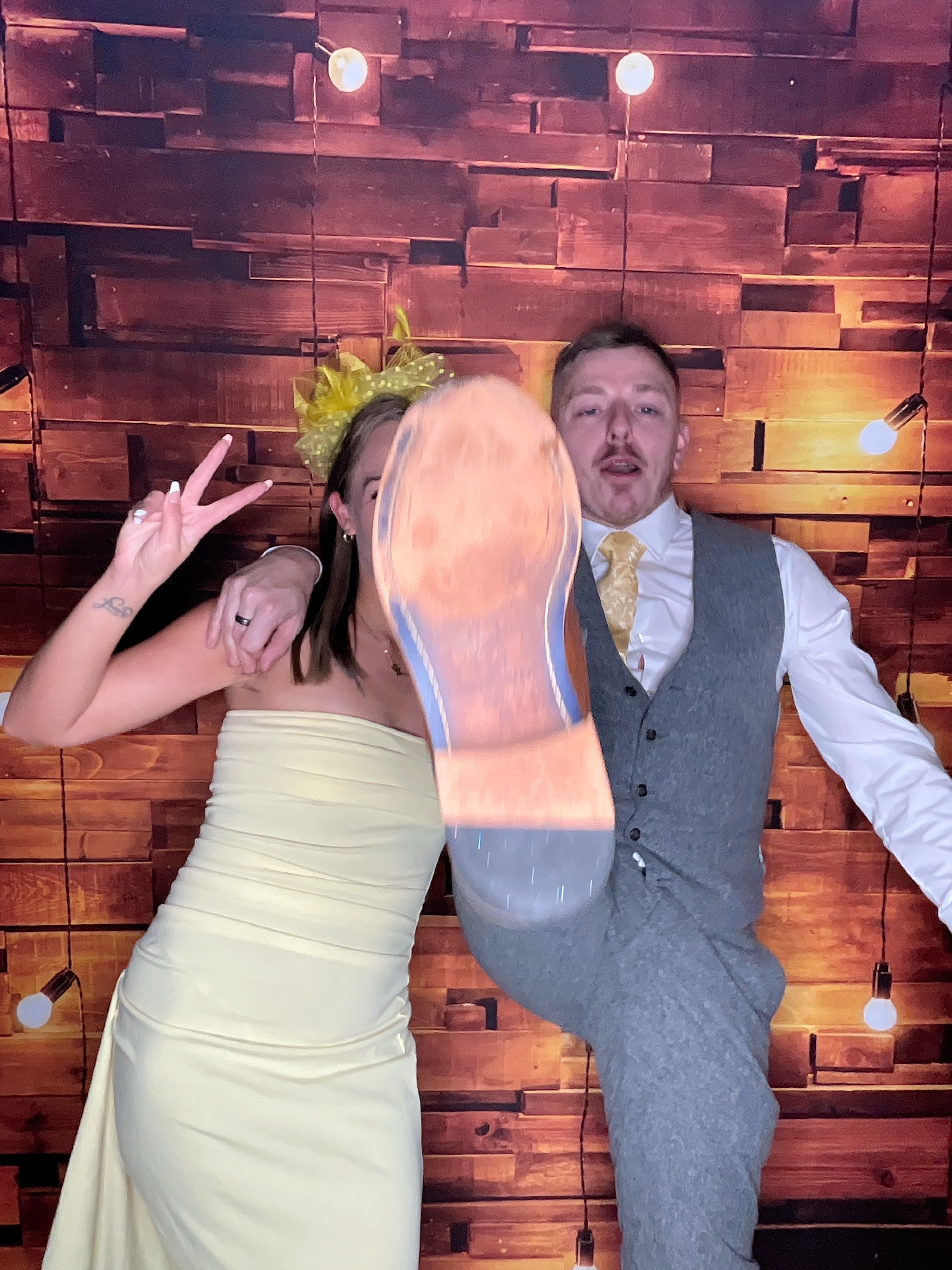 Thomas & Poppy  | View more photos from the event at gallery.magicimages.uk/u/MagicImages/Thomas-Poppy