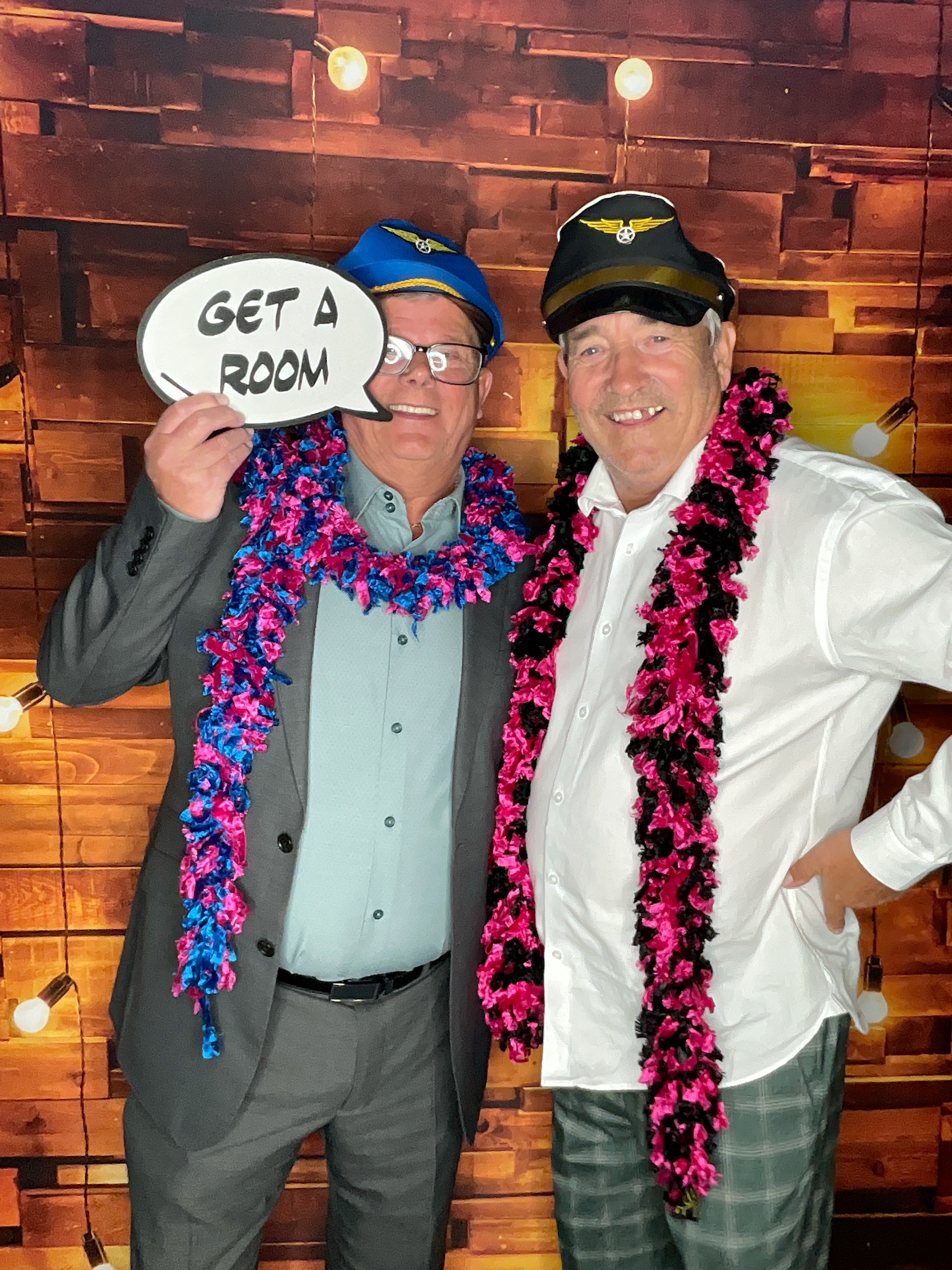 Thomas & Poppy  | View more photos from the event at gallery.magicimages.uk/u/MagicImages/Thomas-Poppy