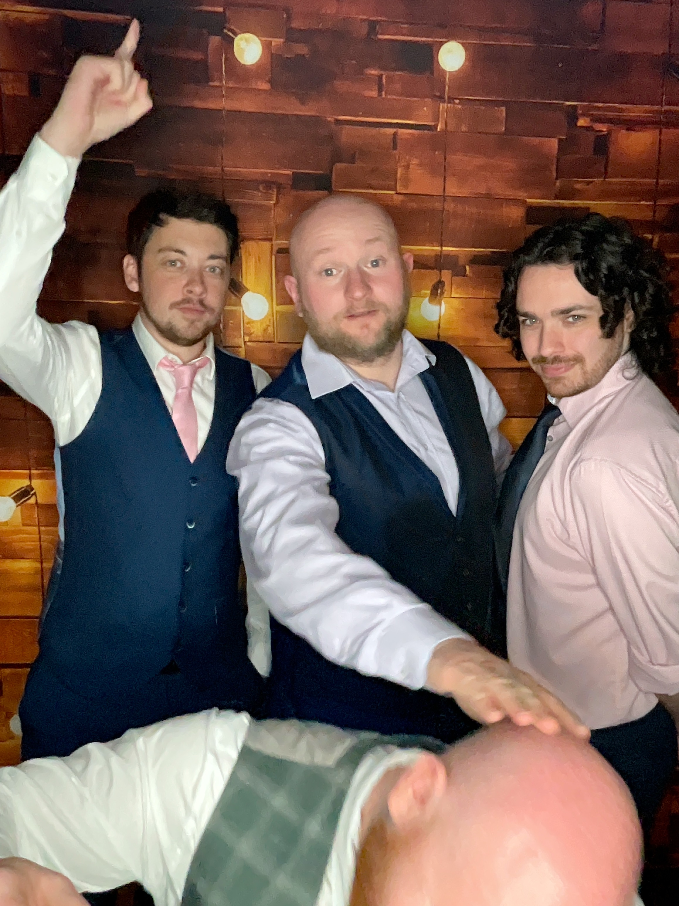 Thomas & Poppy  | View more photos from the event at gallery.magicimages.uk/u/MagicImages/Thomas-Poppy