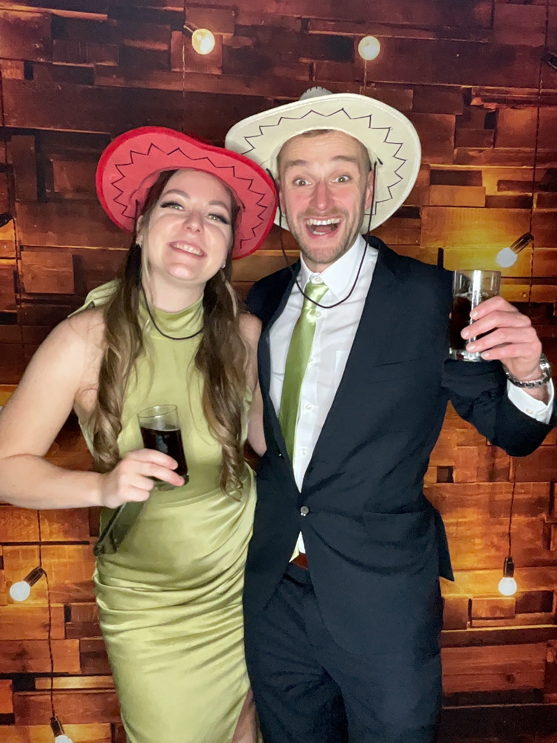 Thomas & Poppy  | View more photos from the event at gallery.magicimages.uk/u/MagicImages/Thomas-Poppy