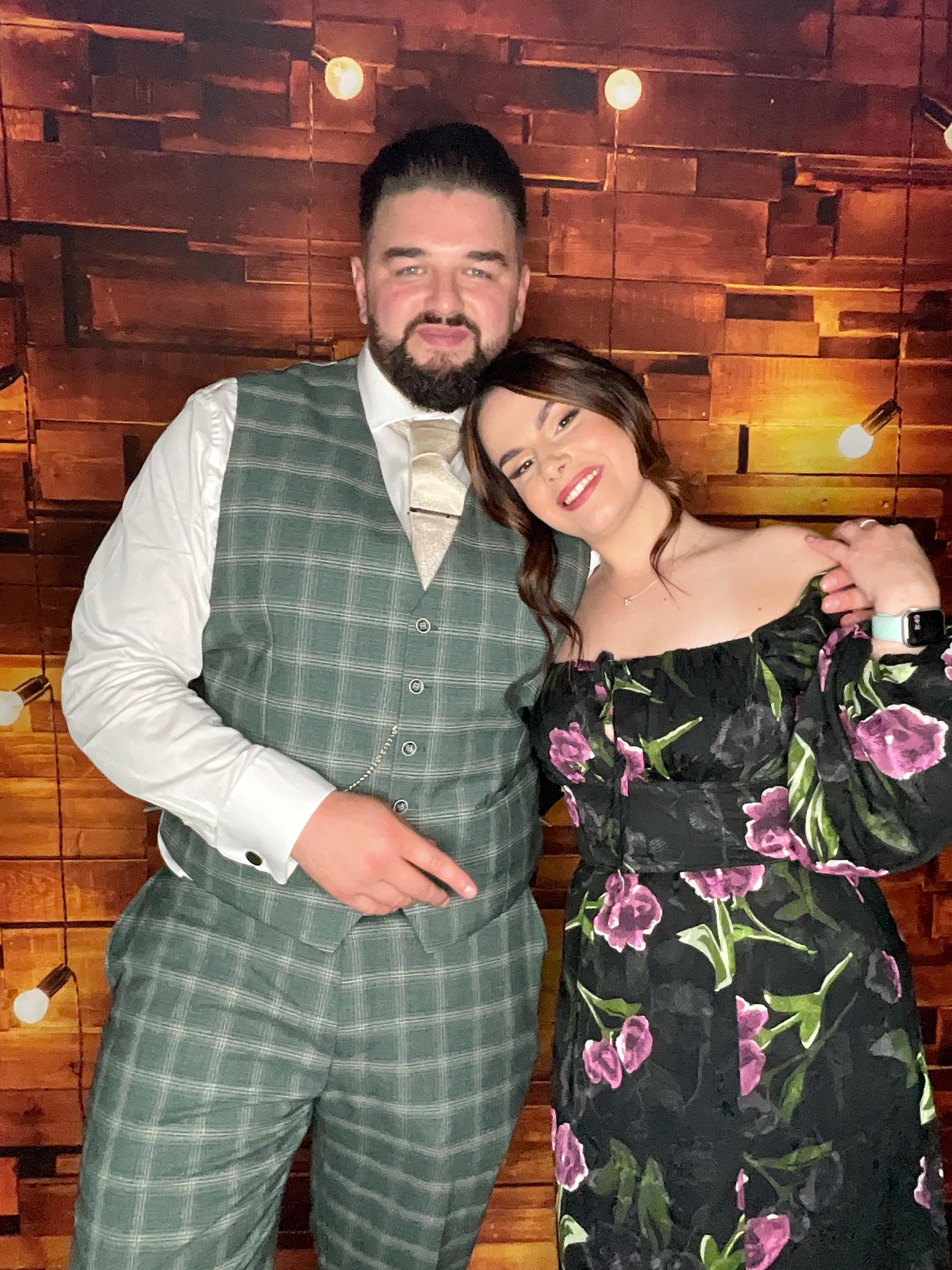 Thomas & Poppy  | View more photos from the event at gallery.magicimages.uk/u/MagicImages/Thomas-Poppy