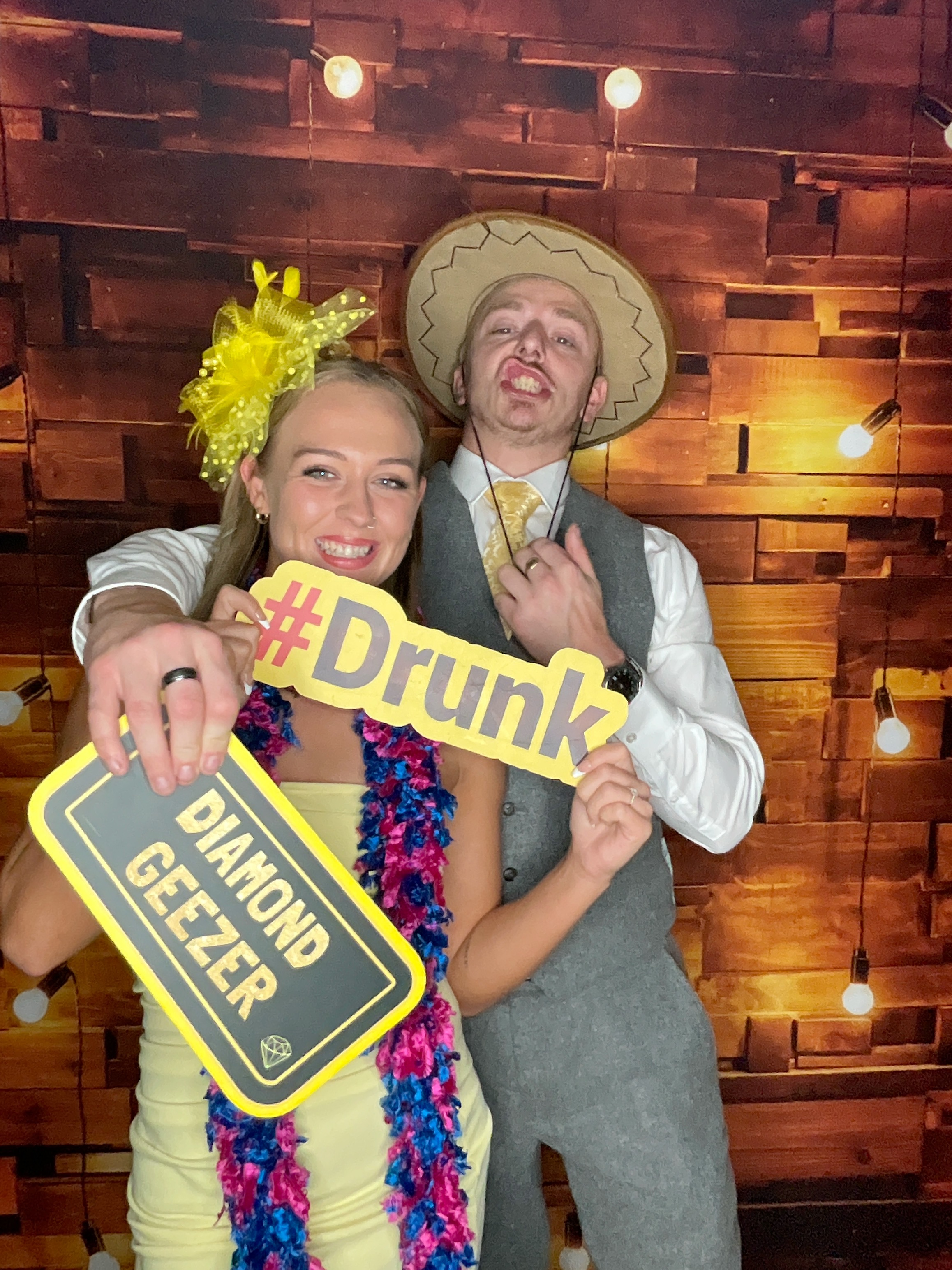 Thomas & Poppy  | View more photos from the event at gallery.magicimages.uk/u/MagicImages/Thomas-Poppy