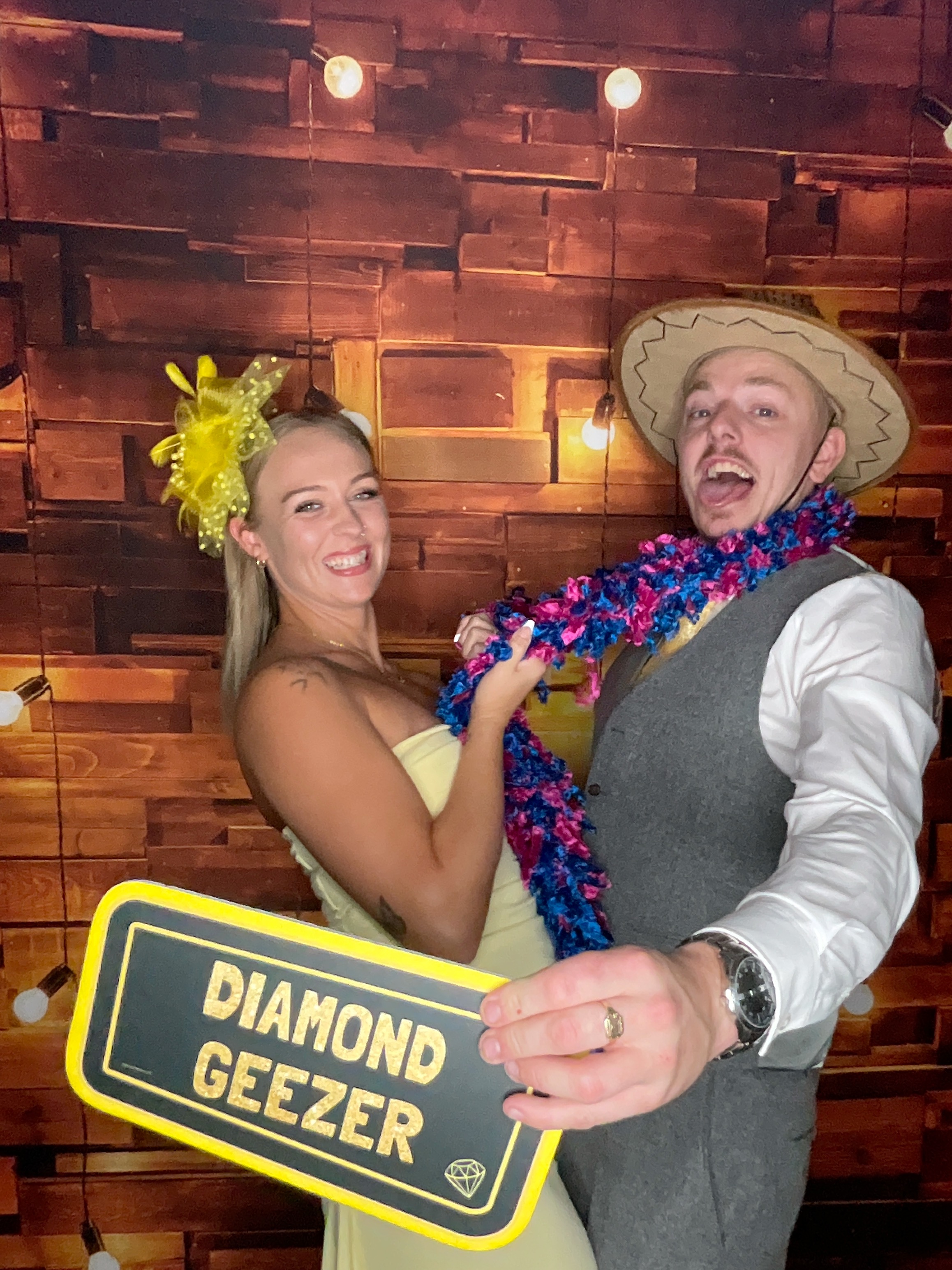 Thomas & Poppy  | View more photos from the event at gallery.magicimages.uk/u/MagicImages/Thomas-Poppy