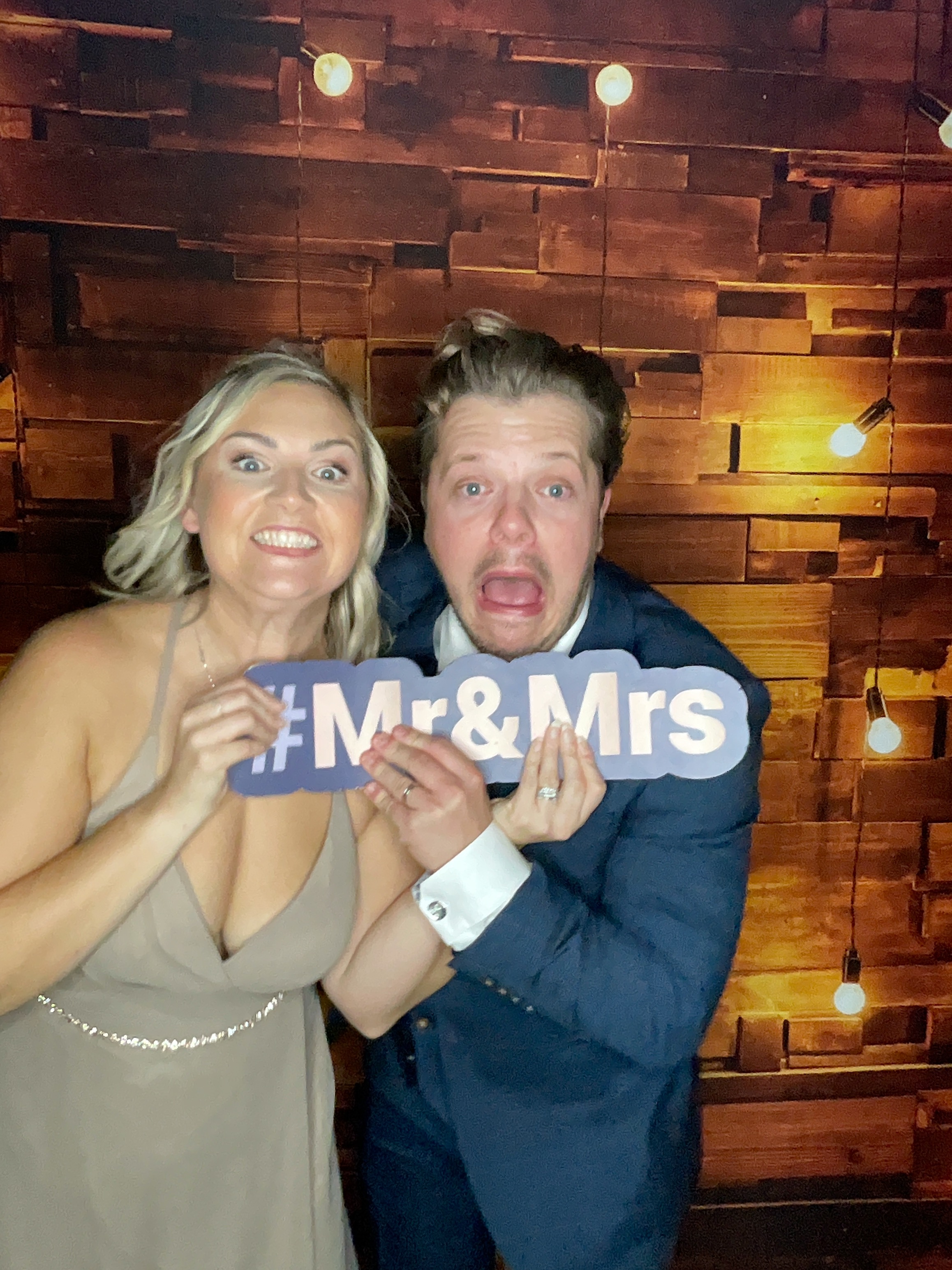 Thomas & Poppy  | View more photos from the event at gallery.magicimages.uk/u/MagicImages/Thomas-Poppy