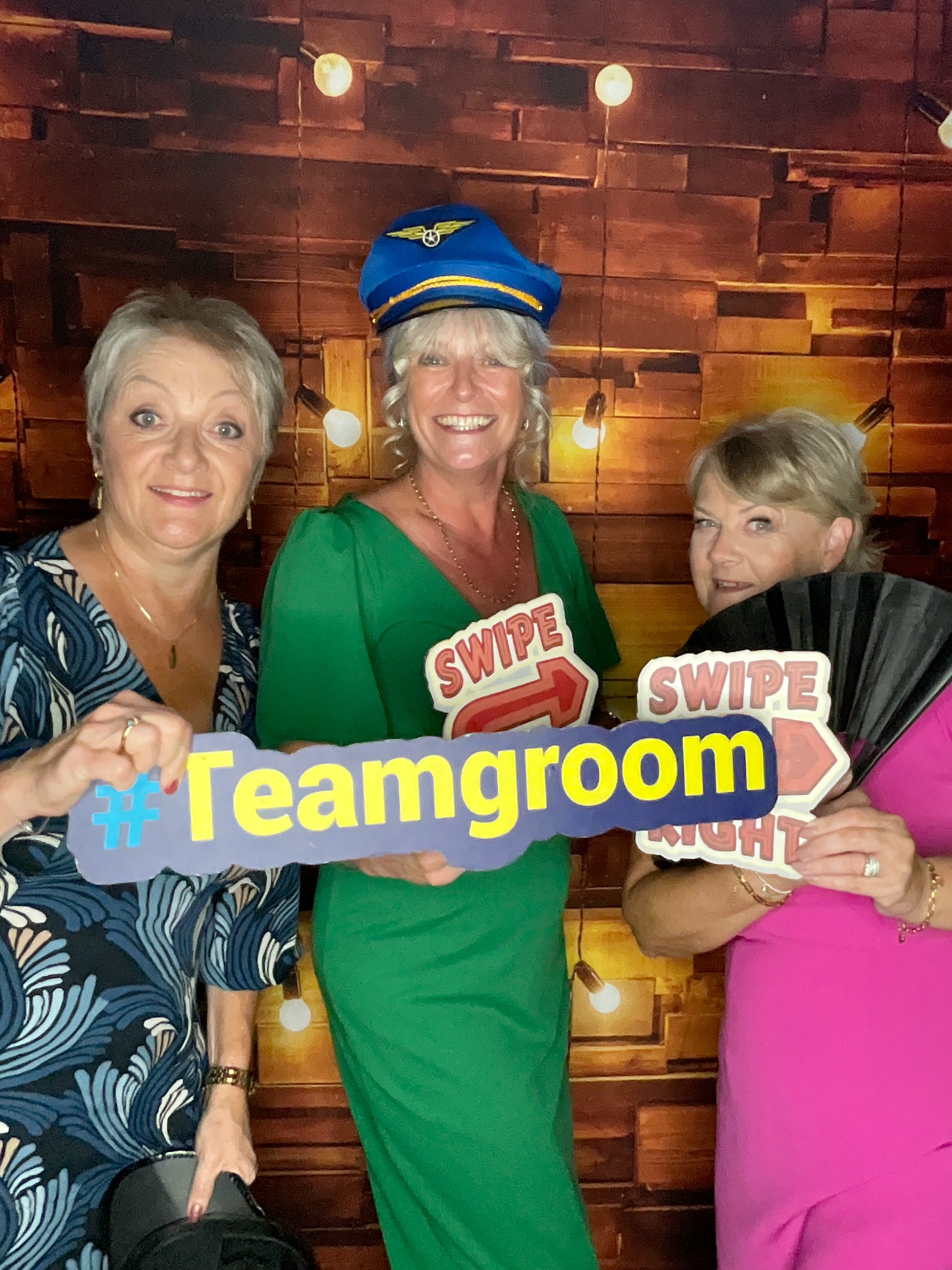 Thomas & Poppy  | View more photos from the event at gallery.magicimages.uk/u/MagicImages/Thomas-Poppy