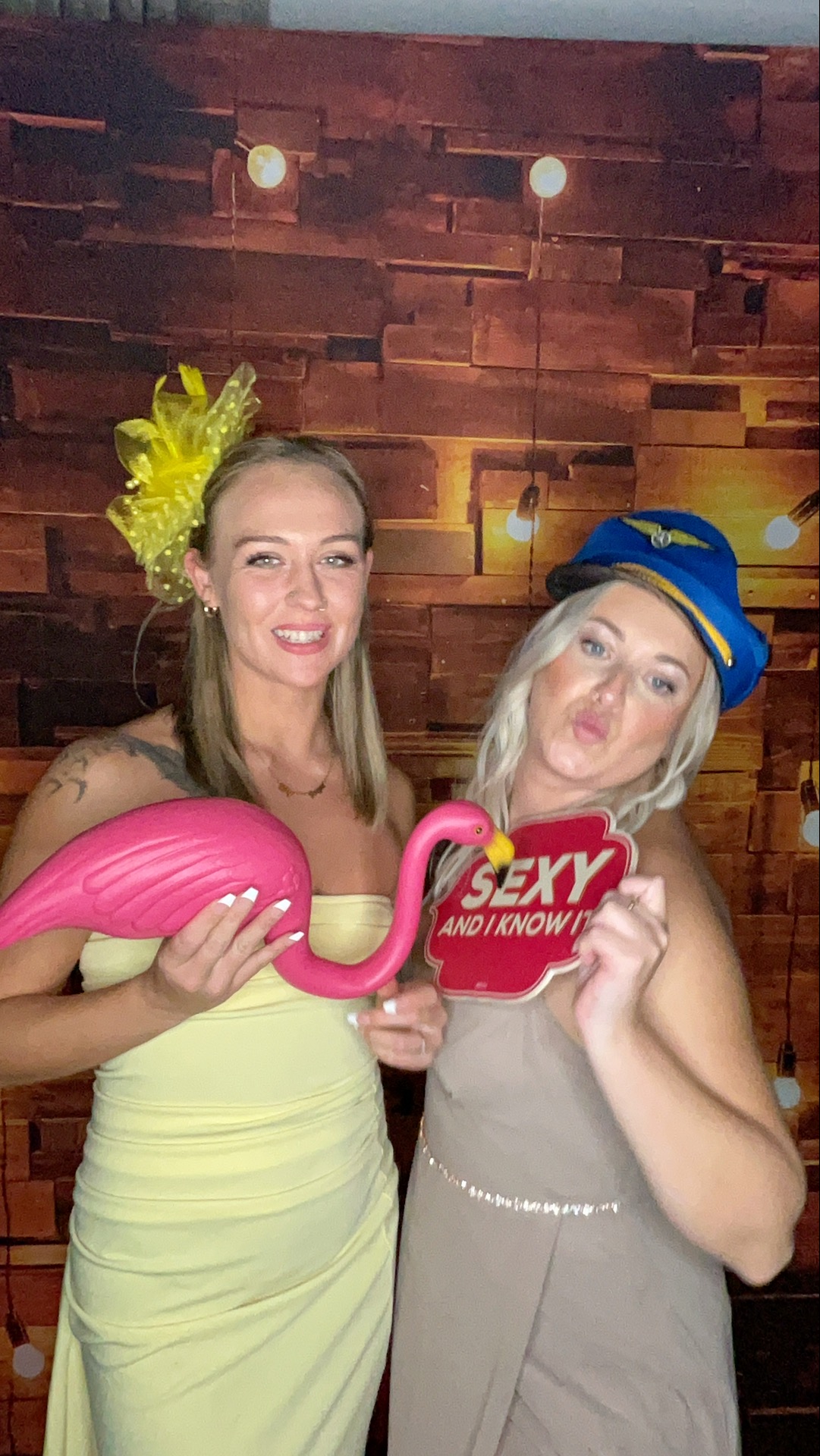 Thomas & Poppy  | View more photos from the event at gallery.magicimages.uk/u/MagicImages/Thomas-Poppy