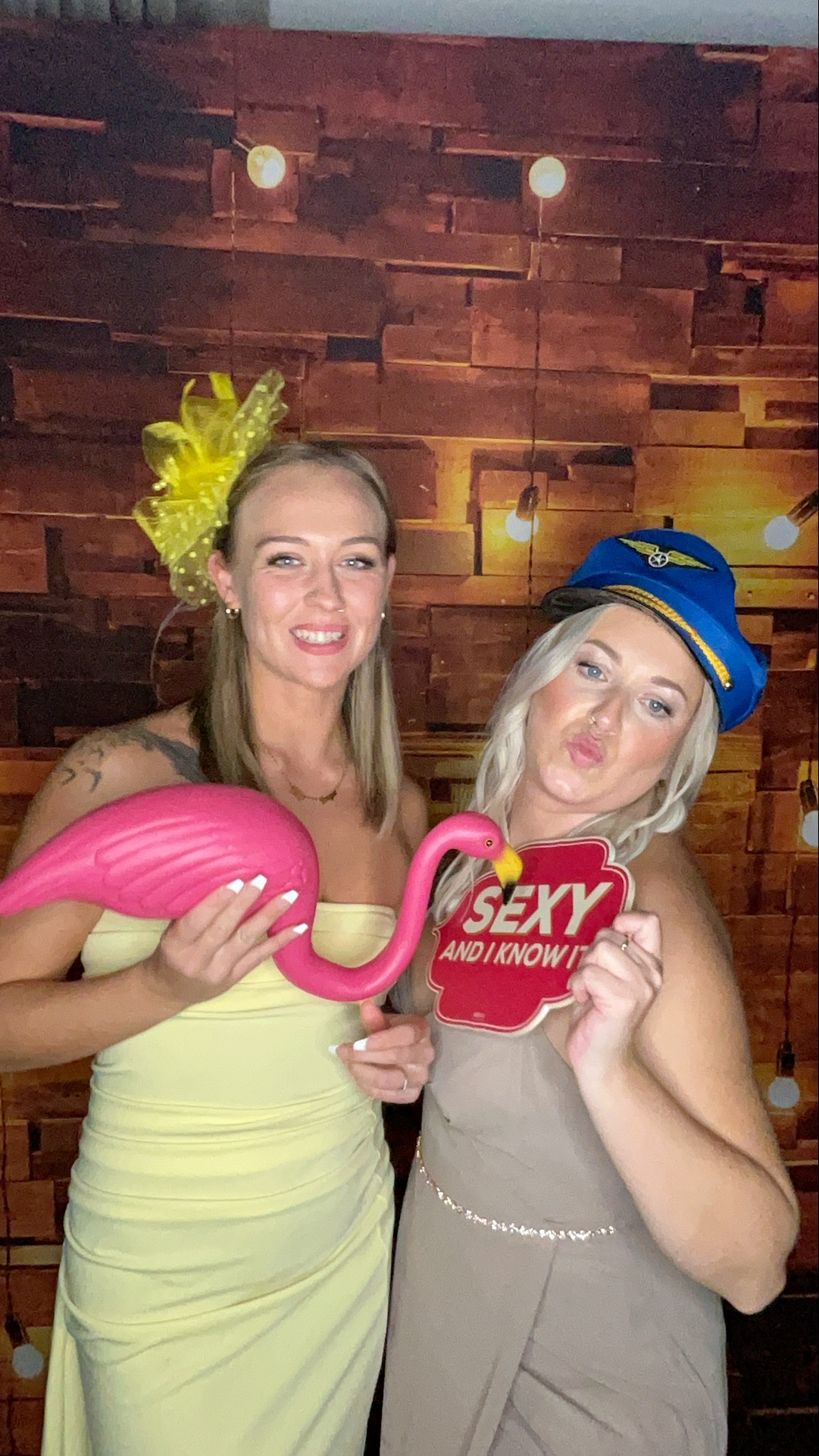 Thomas & Poppy  | View more photos from the event at gallery.magicimages.uk/u/MagicImages/Thomas-Poppy