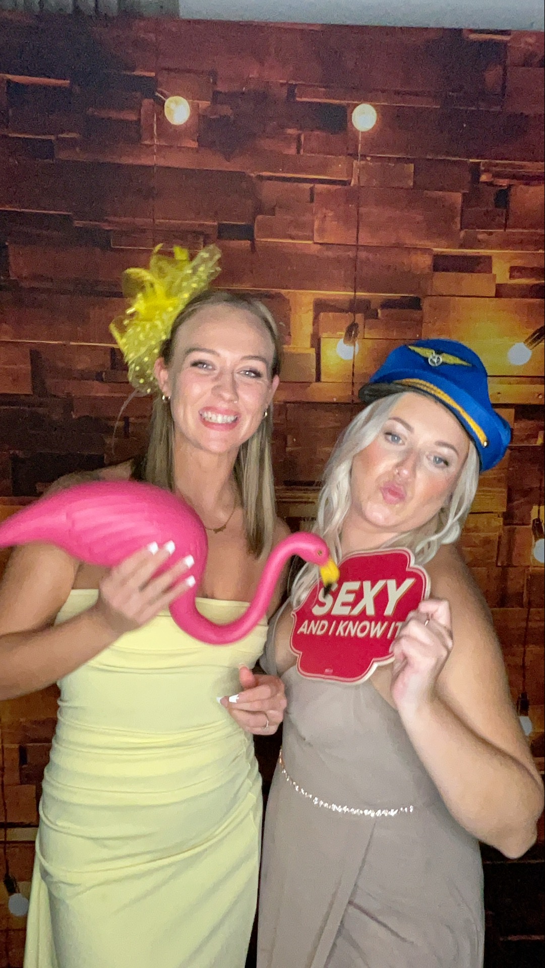 Thomas & Poppy  | View more photos from the event at gallery.magicimages.uk/u/MagicImages/Thomas-Poppy