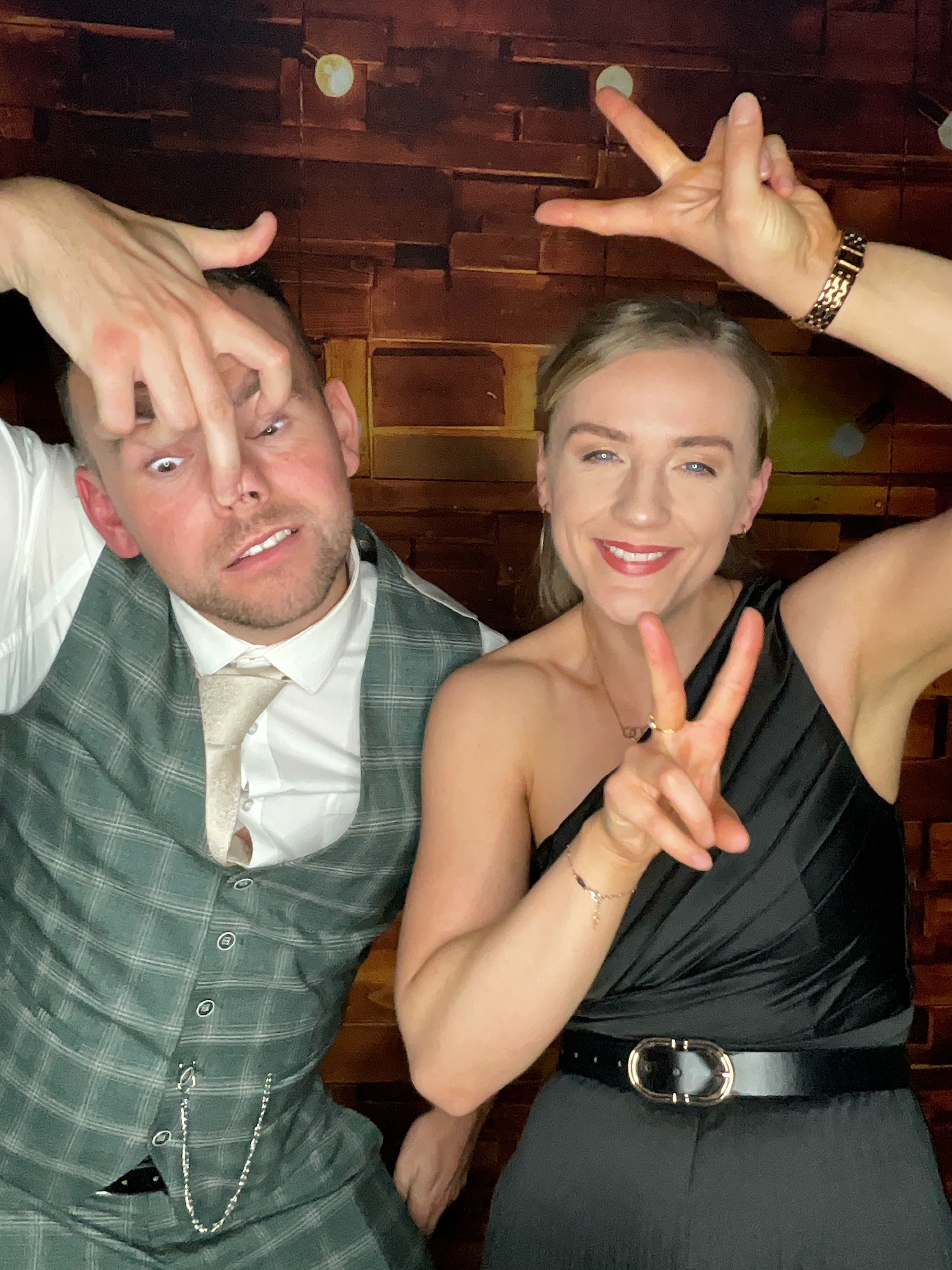 Thomas & Poppy  | View more photos from the event at gallery.magicimages.uk/u/MagicImages/Thomas-Poppy