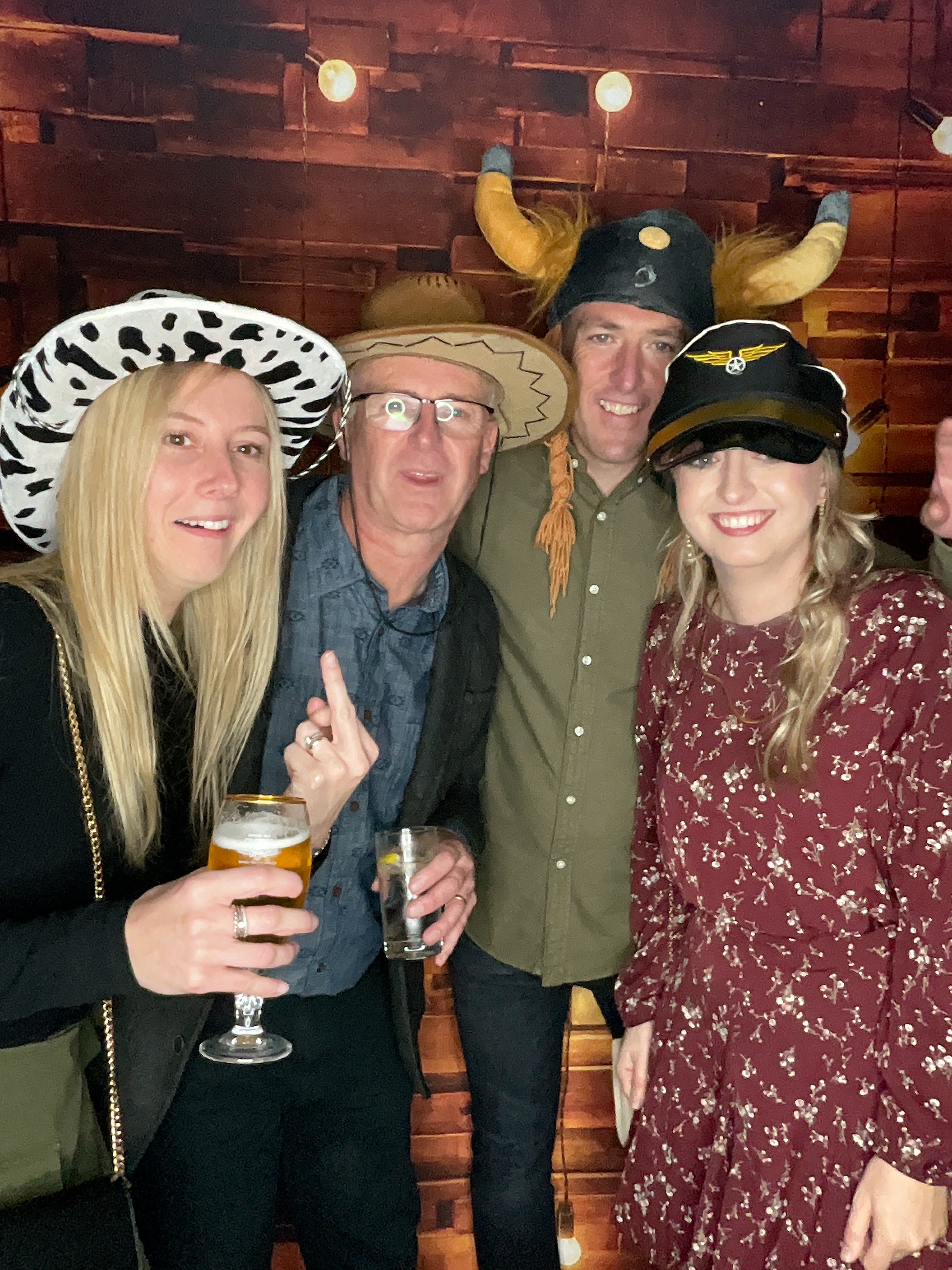 Thomas & Poppy  | View more photos from the event at gallery.magicimages.uk/u/MagicImages/Thomas-Poppy