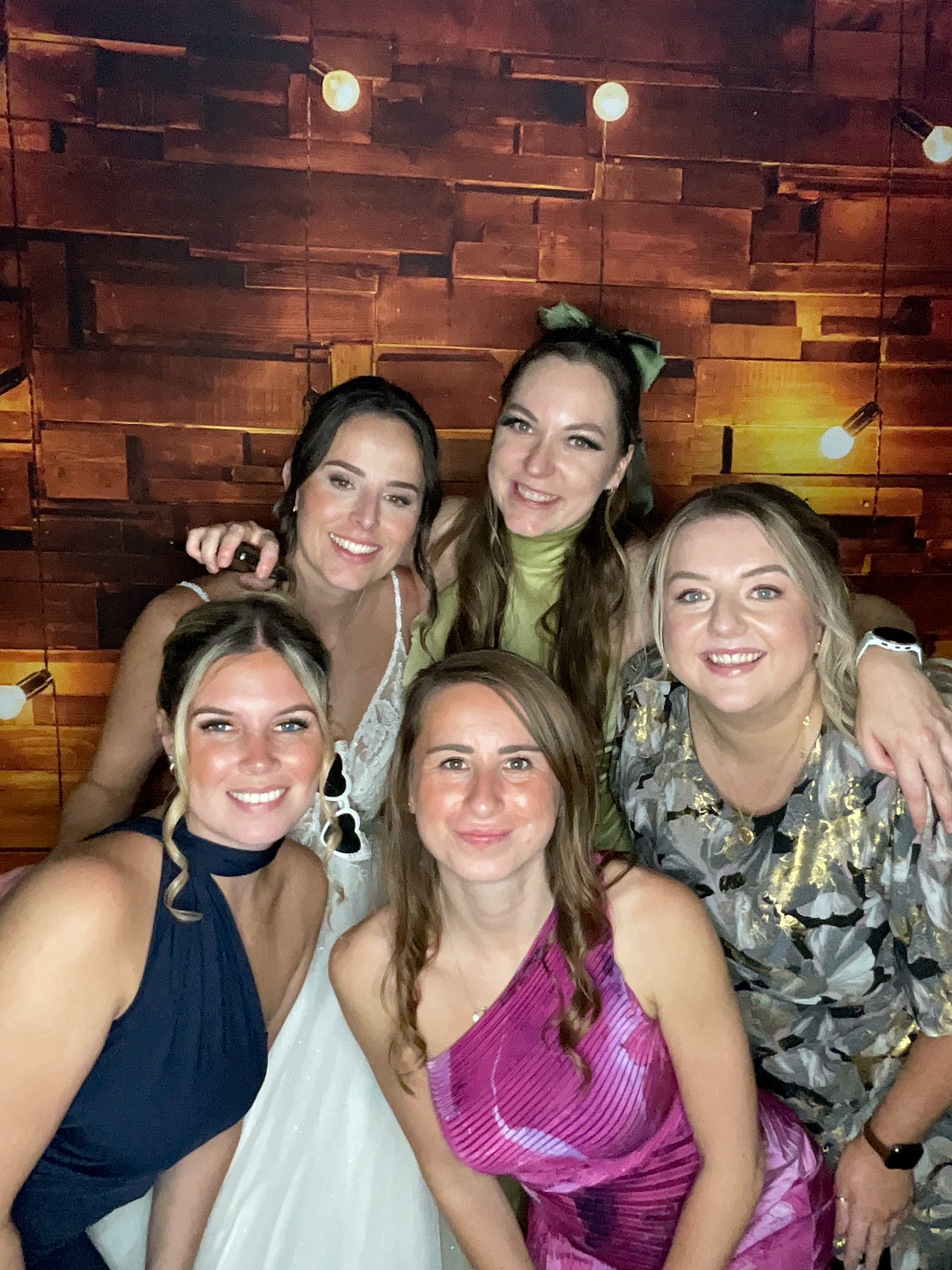 Thomas & Poppy  | View more photos from the event at gallery.magicimages.uk/u/MagicImages/Thomas-Poppy