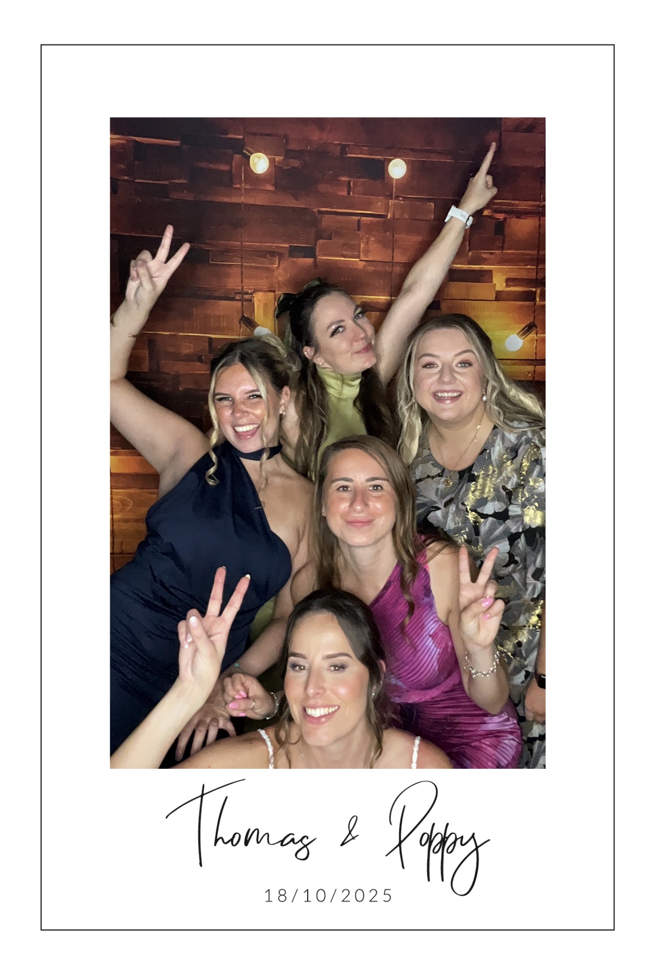 Thomas & Poppy  | View more photos from the event at gallery.magicimages.uk/u/MagicImages/Thomas-Poppy