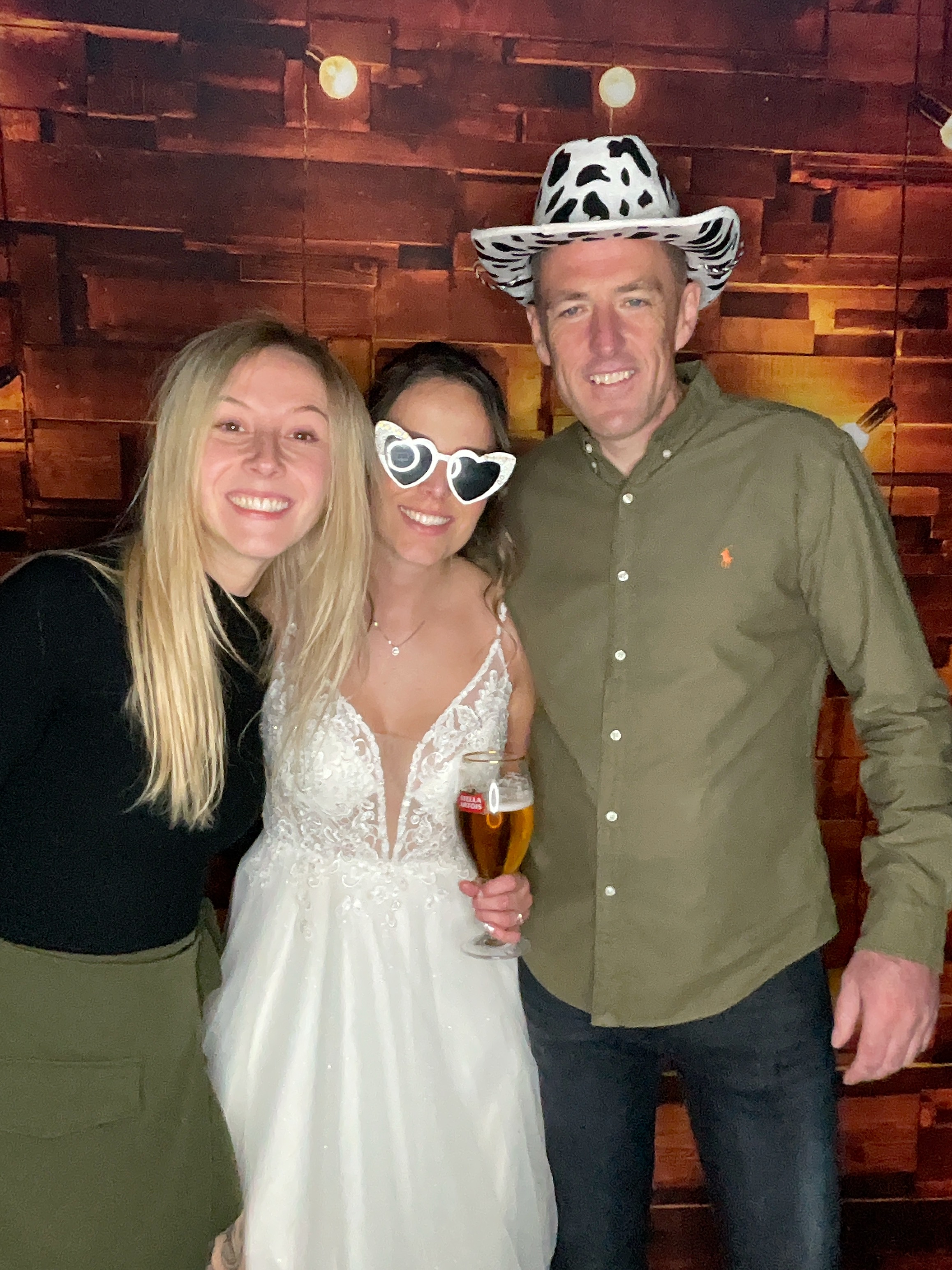 Thomas & Poppy  | View more photos from the event at gallery.magicimages.uk/u/MagicImages/Thomas-Poppy