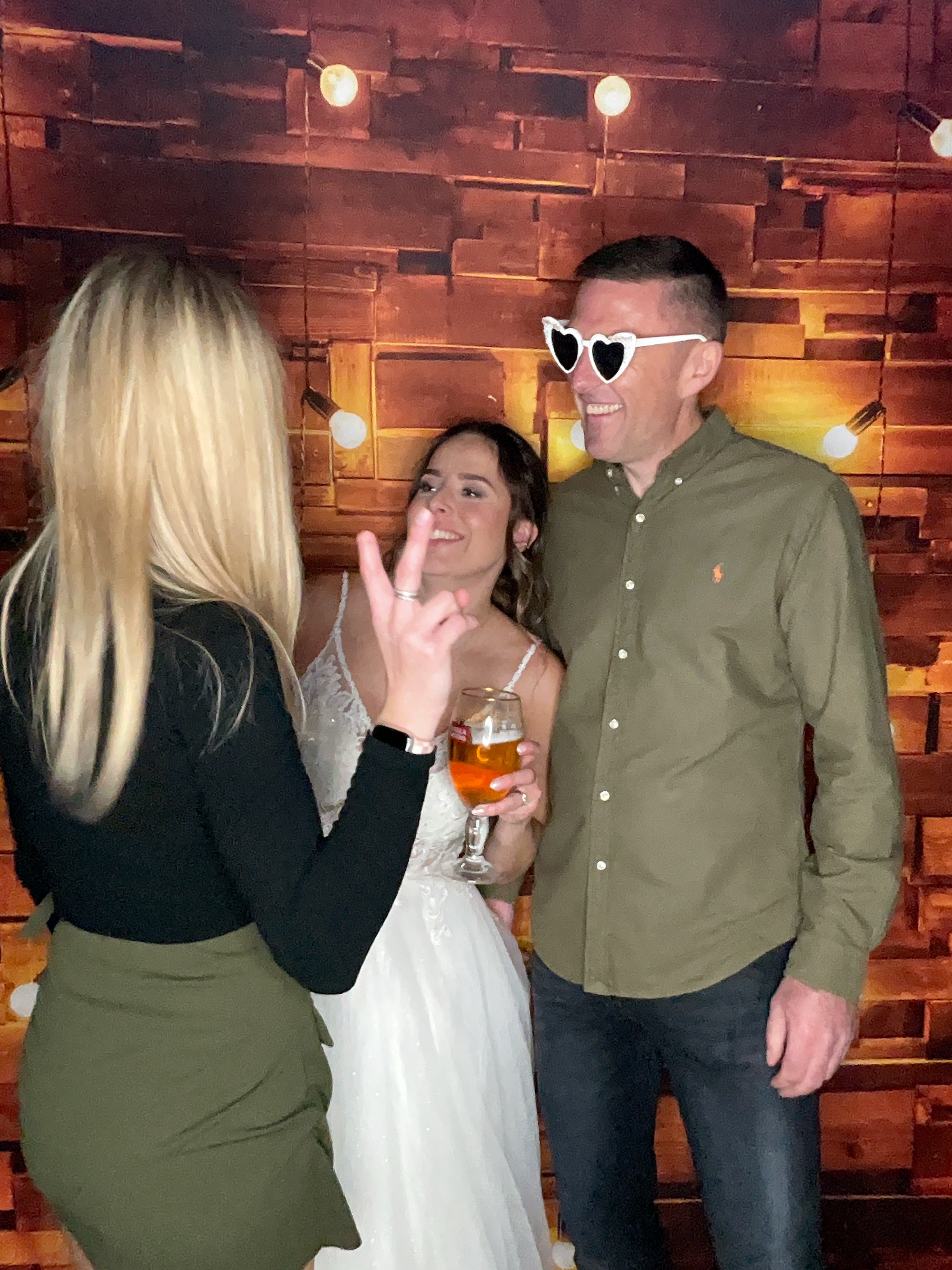 Thomas & Poppy  | View more photos from the event at gallery.magicimages.uk/u/MagicImages/Thomas-Poppy