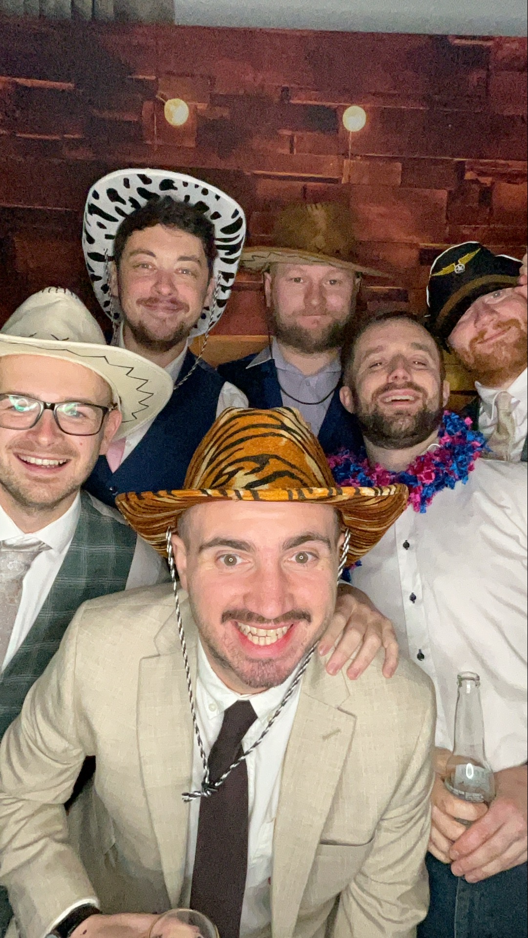 Thomas & Poppy  | View more photos from the event at gallery.magicimages.uk/u/MagicImages/Thomas-Poppy