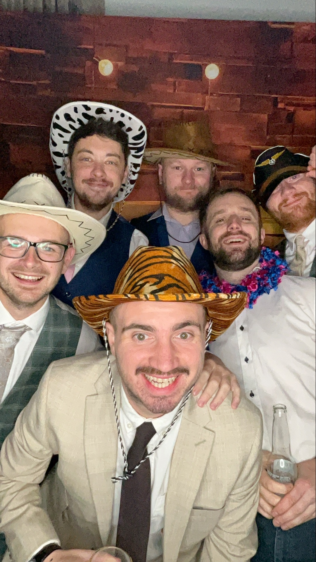 Thomas & Poppy  | View more photos from the event at gallery.magicimages.uk/u/MagicImages/Thomas-Poppy