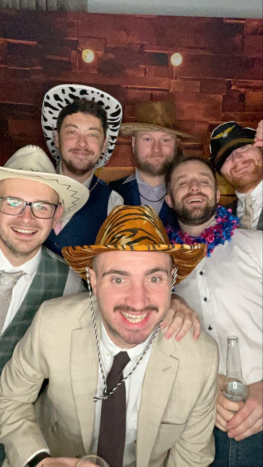 Thomas & Poppy  | View more photos from the event at gallery.magicimages.uk/u/MagicImages/Thomas-Poppy