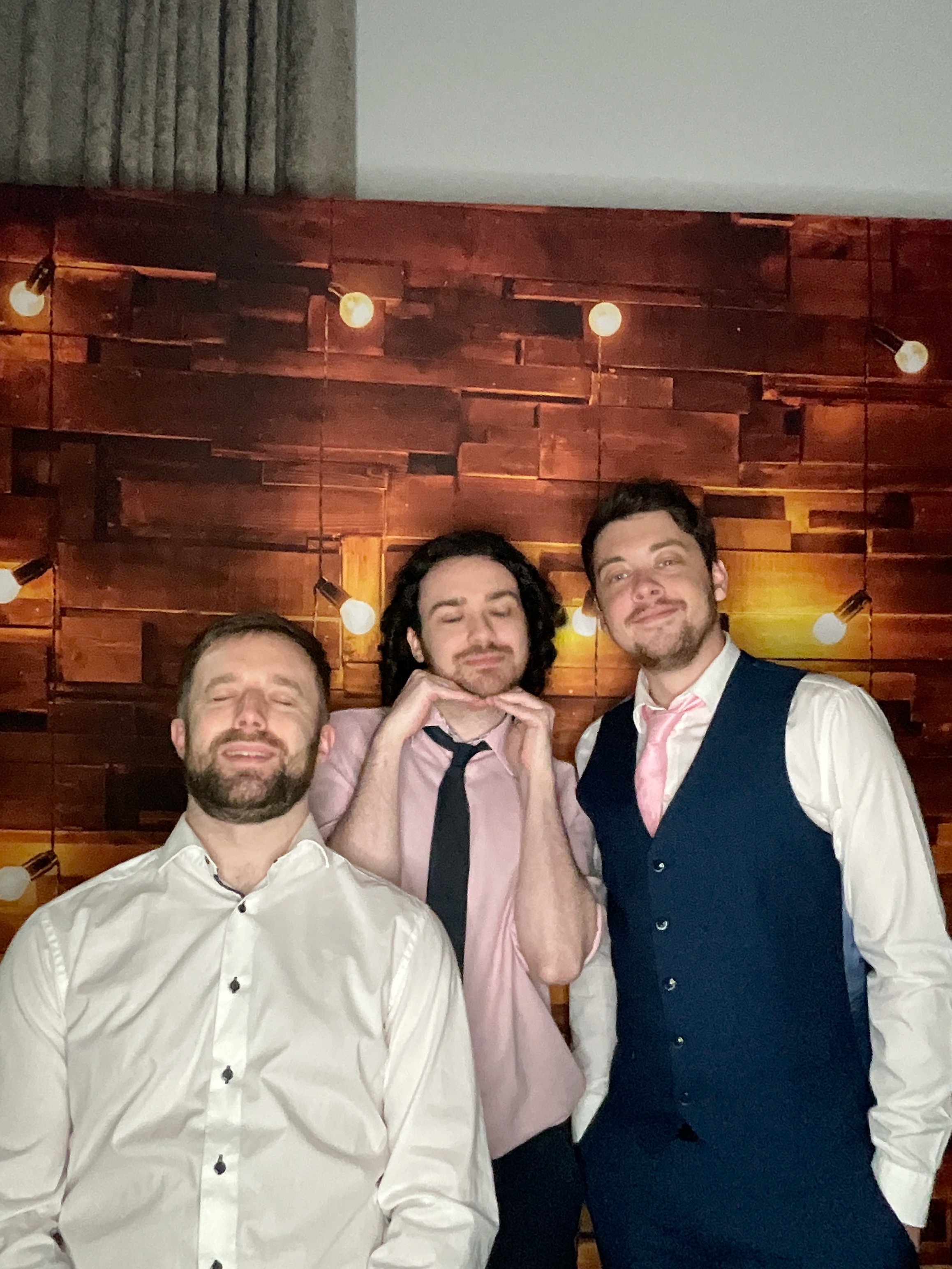 Thomas & Poppy  | View more photos from the event at gallery.magicimages.uk/u/MagicImages/Thomas-Poppy