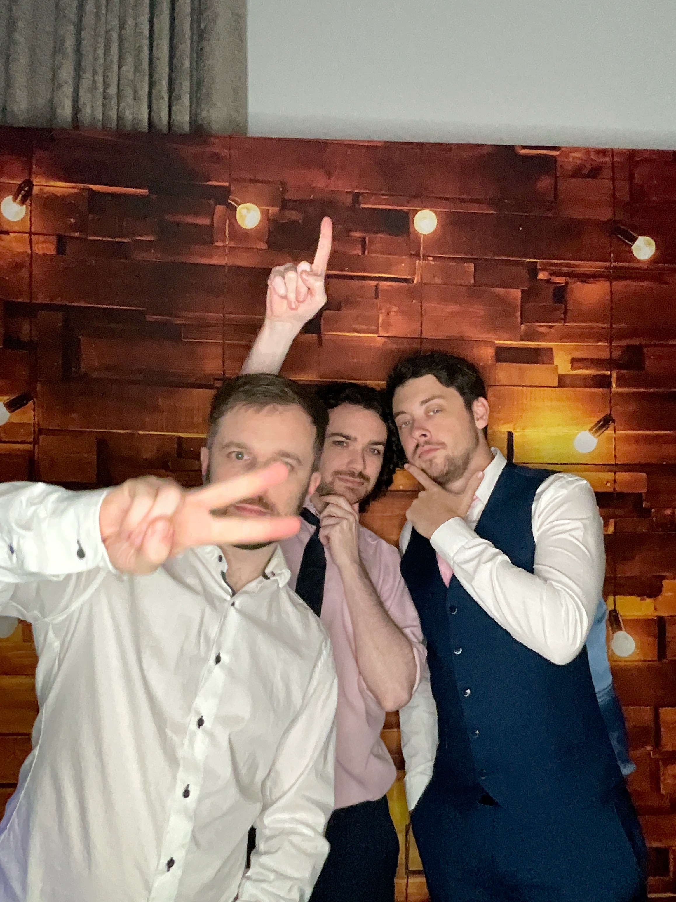 Thomas & Poppy  | View more photos from the event at gallery.magicimages.uk/u/MagicImages/Thomas-Poppy