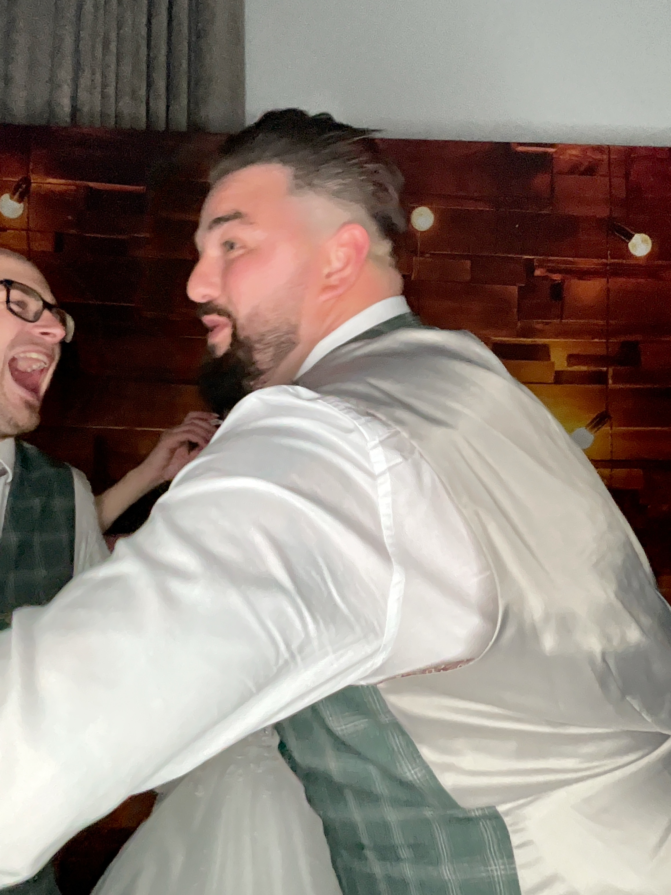 Thomas & Poppy  | View more photos from the event at gallery.magicimages.uk/u/MagicImages/Thomas-Poppy