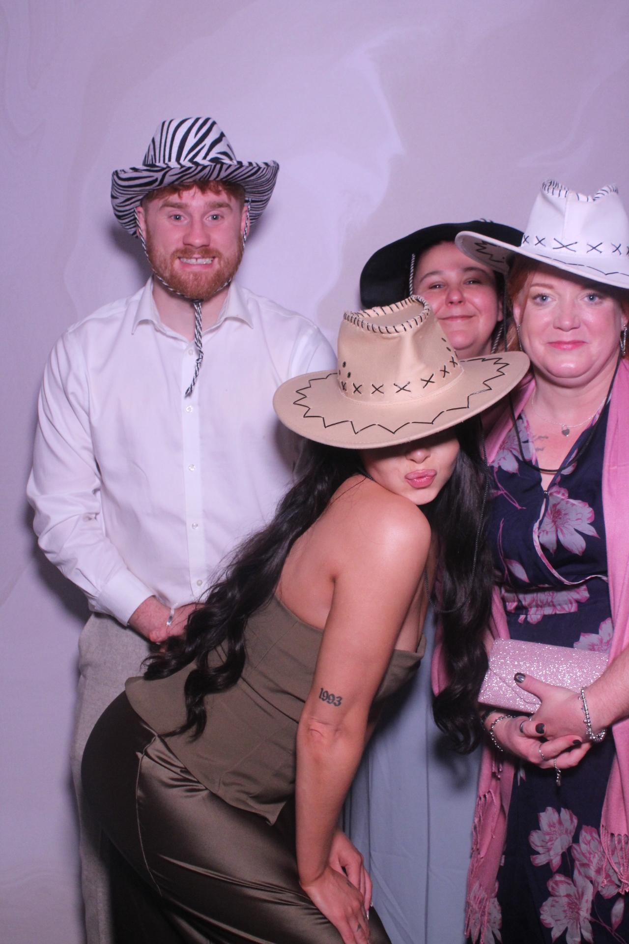 Tony & Sarah | View more photos from the event at gallery.magicimages.uk/u/MagicImages/Tony-Sarah