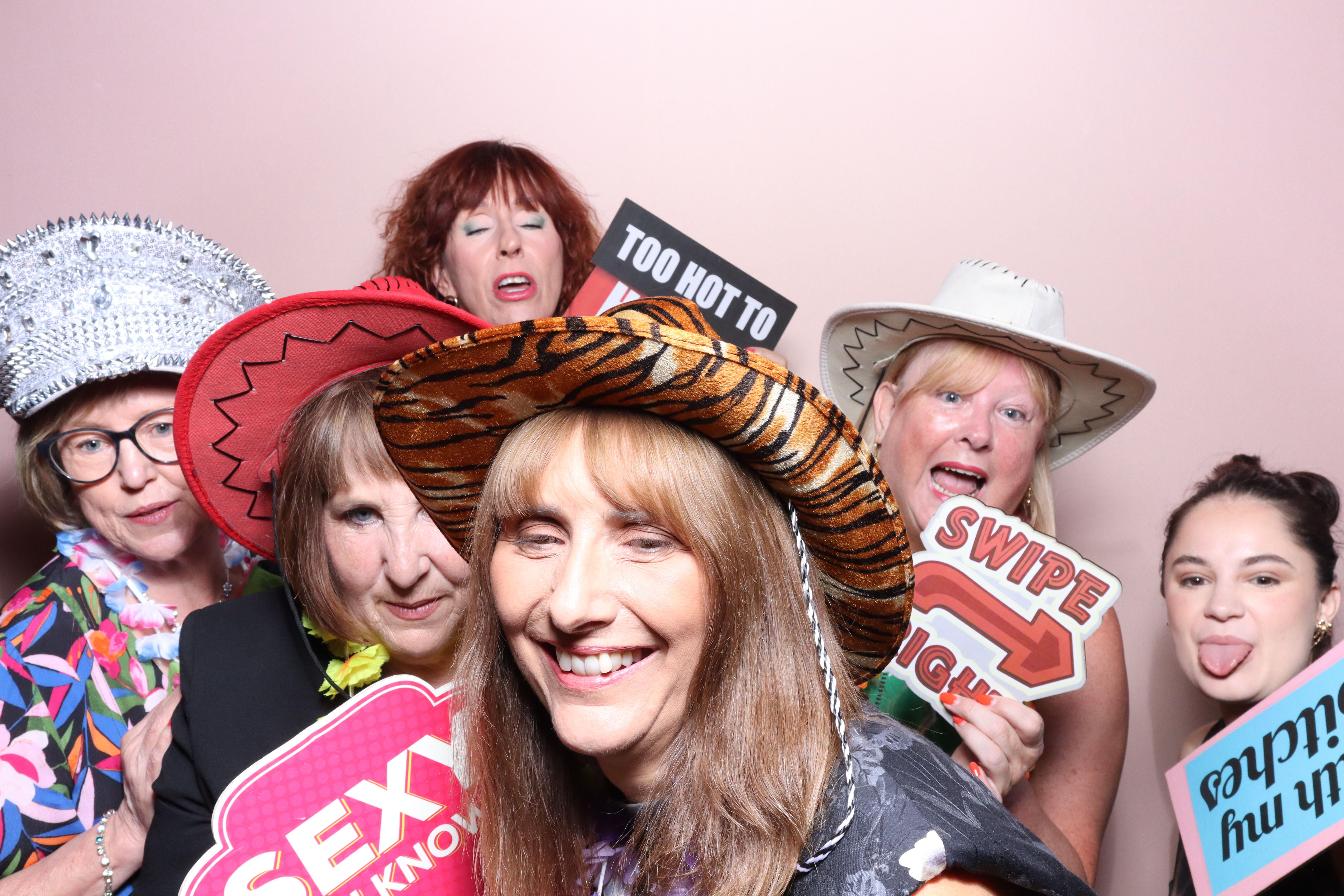 Tracy 60th Birthday  | View more photos from the event at gallery.magicimages.uk/u/MagicImages/Tracy-60th-Birthday