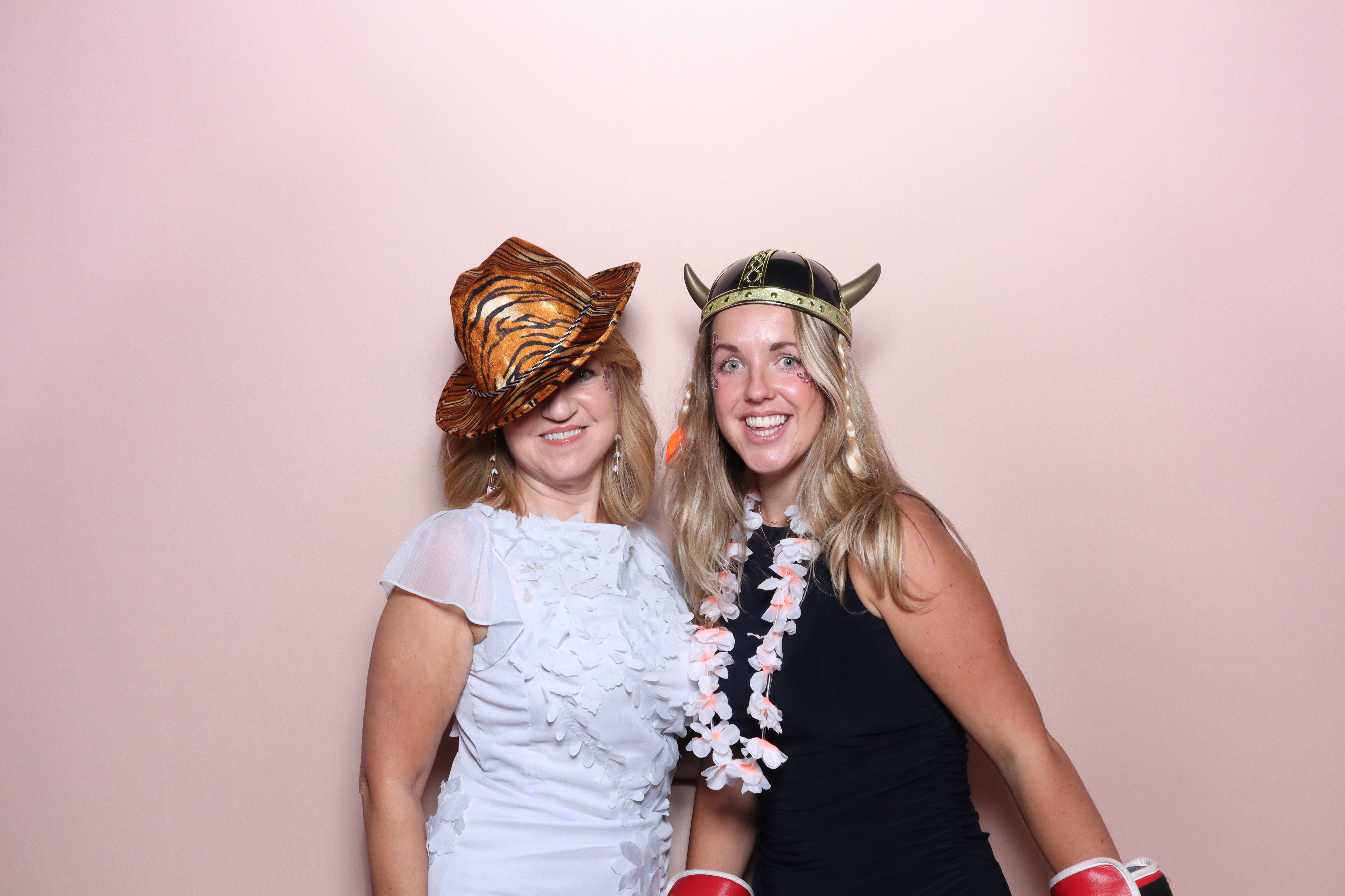 Tracy 60th Birthday  | View more photos from the event at gallery.magicimages.uk/u/MagicImages/Tracy-60th-Birthday