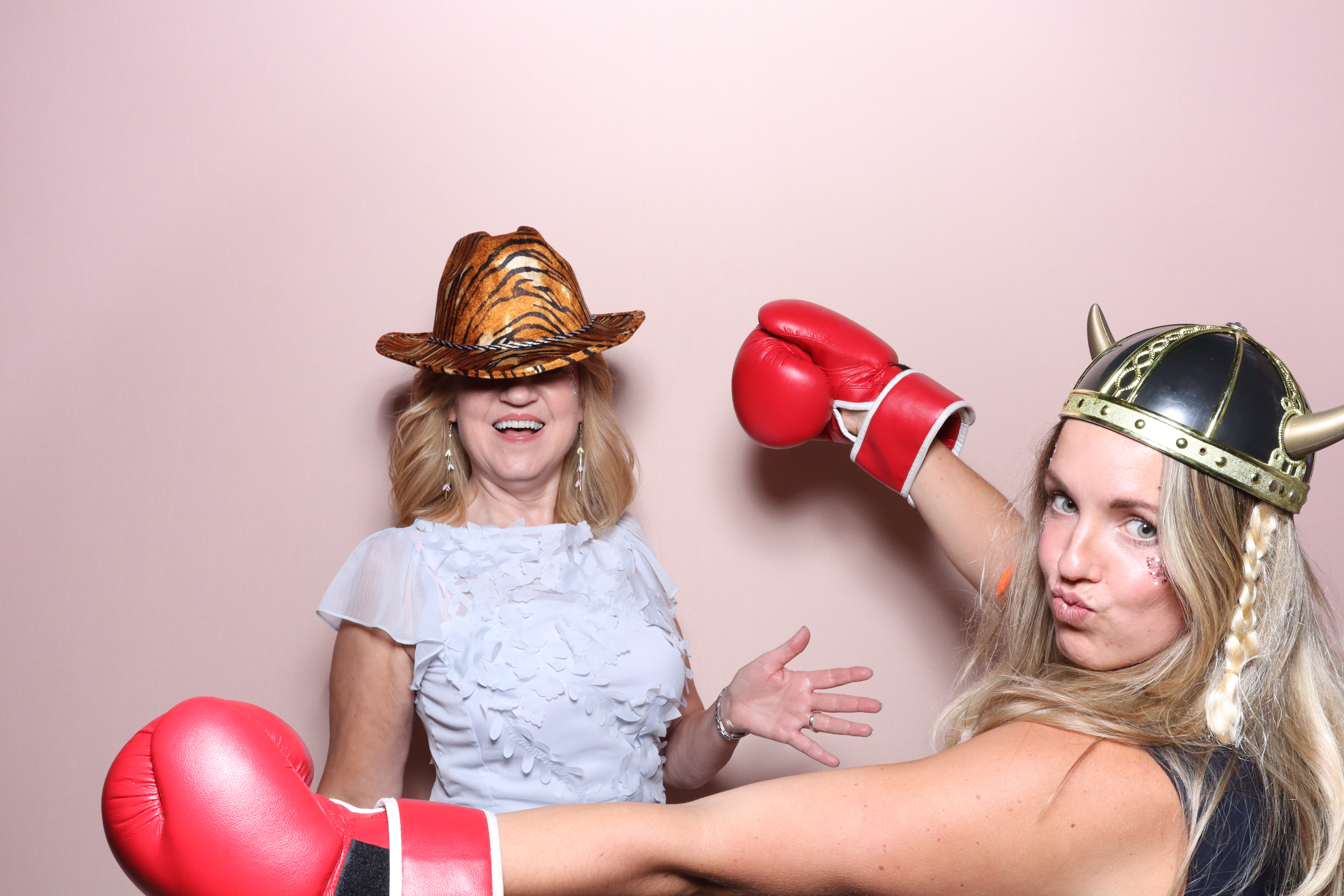 Tracy 60th Birthday  | View more photos from the event at gallery.magicimages.uk/u/MagicImages/Tracy-60th-Birthday