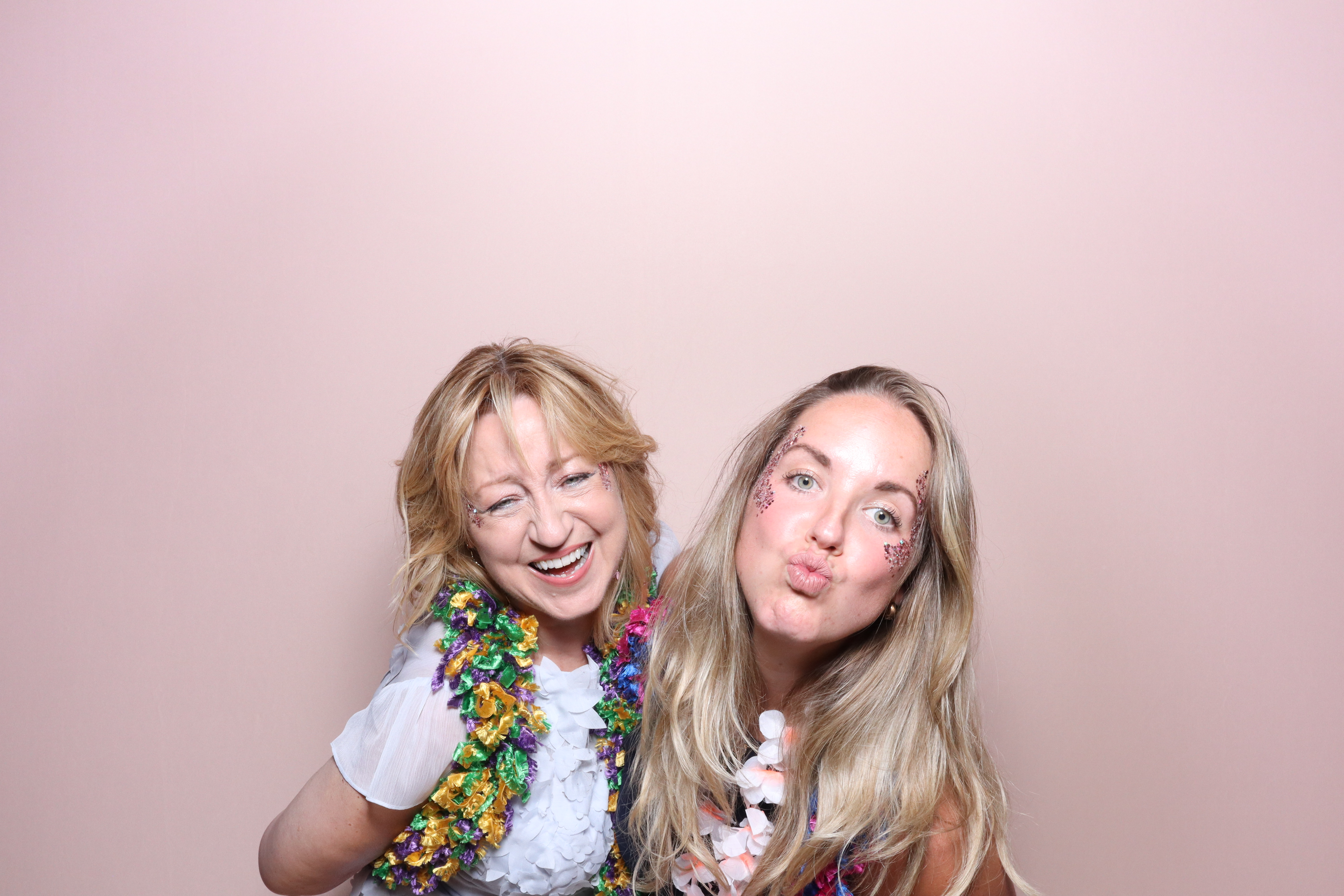 Tracy 60th Birthday  | View more photos from the event at gallery.magicimages.uk/u/MagicImages/Tracy-60th-Birthday