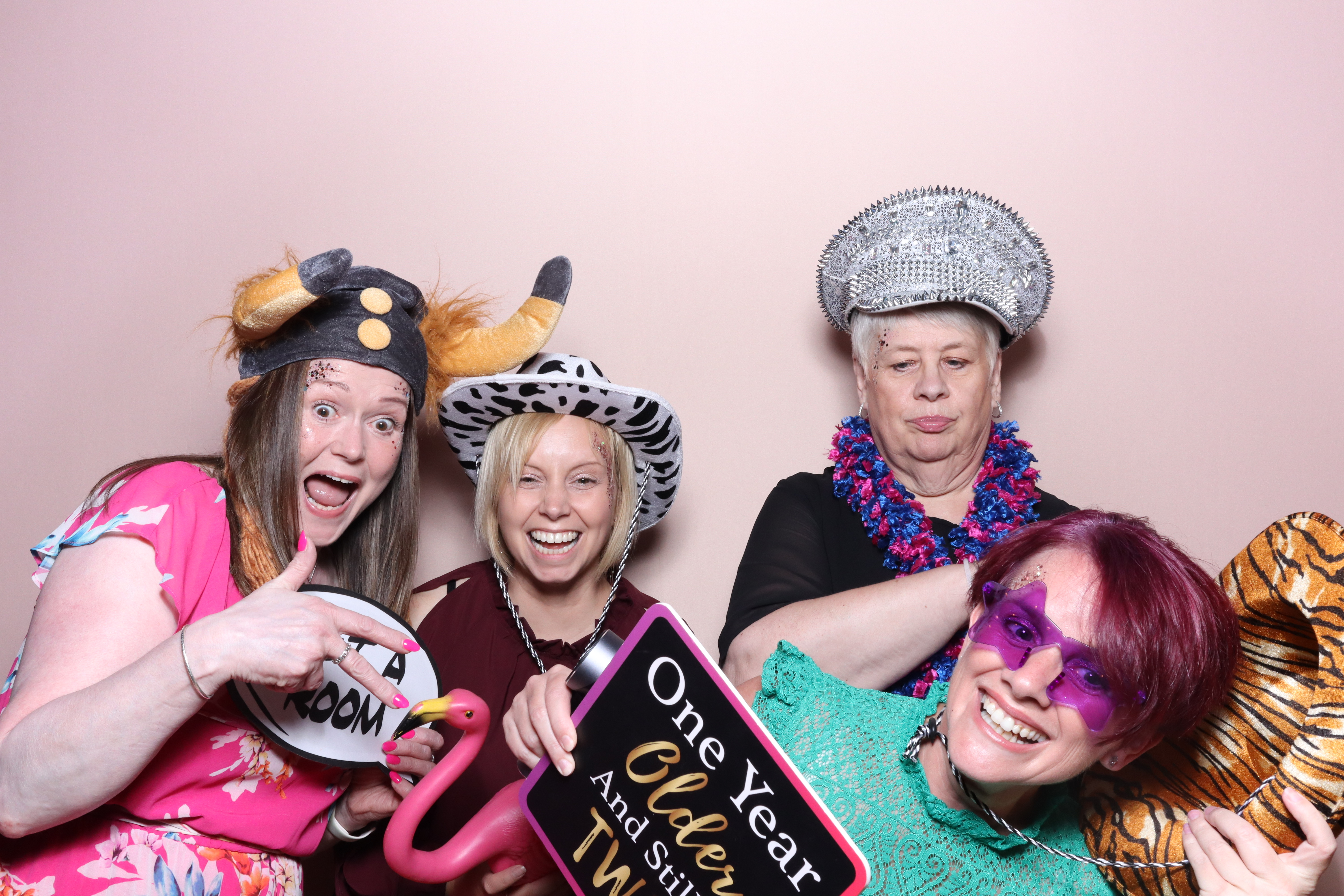 Tracy 60th Birthday  | View more photos from the event at gallery.magicimages.uk/u/MagicImages/Tracy-60th-Birthday