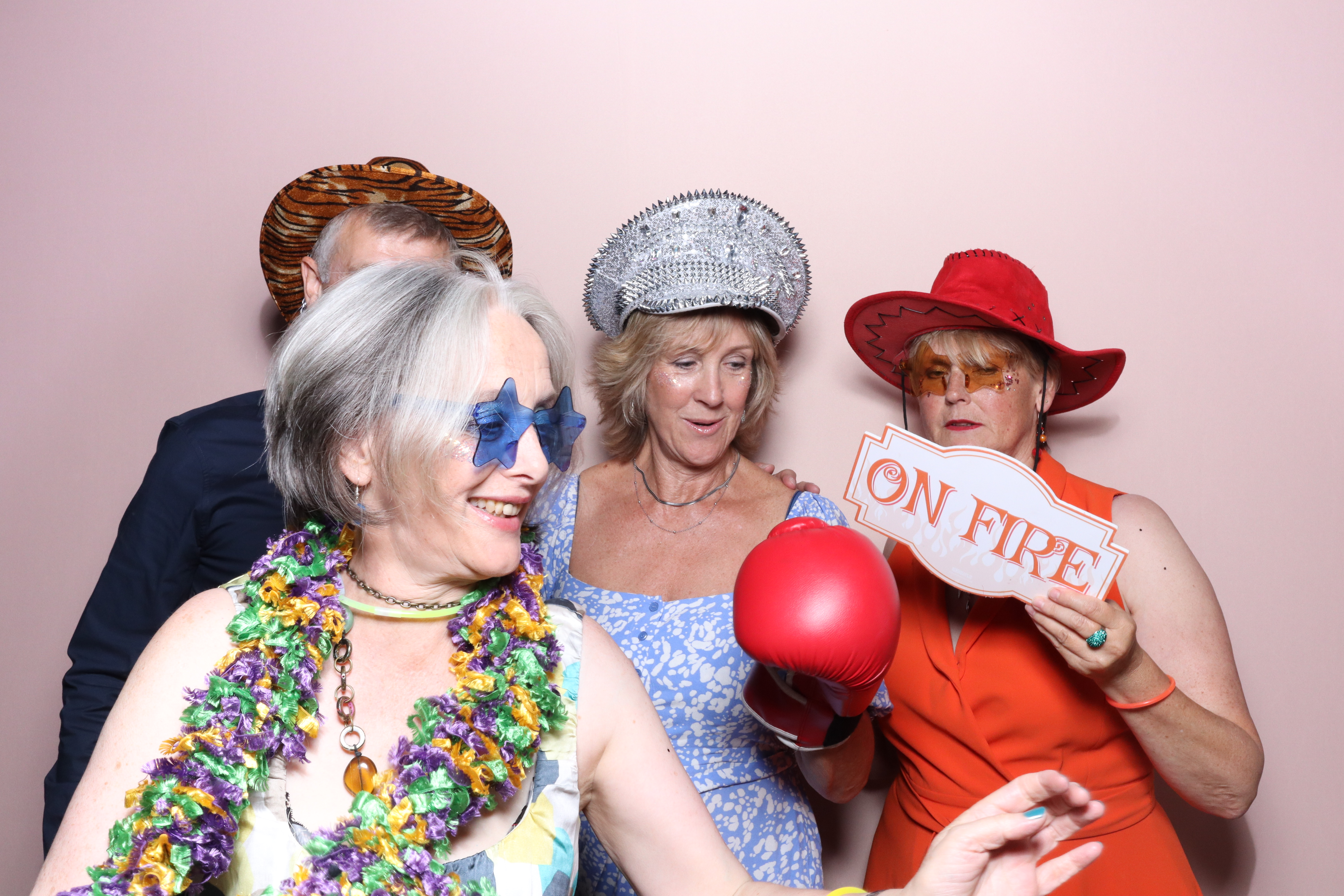 Tracy 60th Birthday  | View more photos from the event at gallery.magicimages.uk/u/MagicImages/Tracy-60th-Birthday